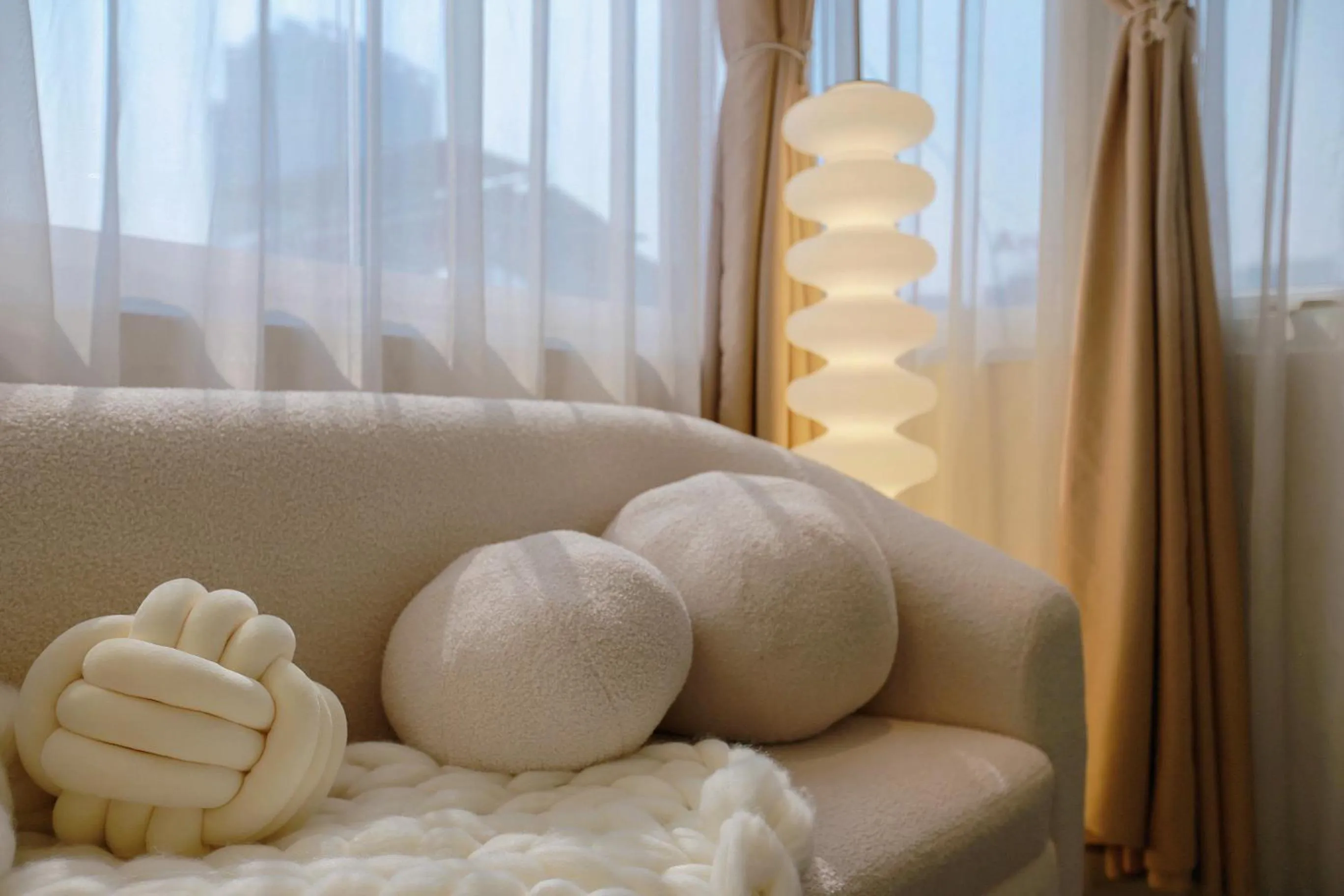 Seating area in Keypad Hotel - 28 Dịch Vọng Hậu