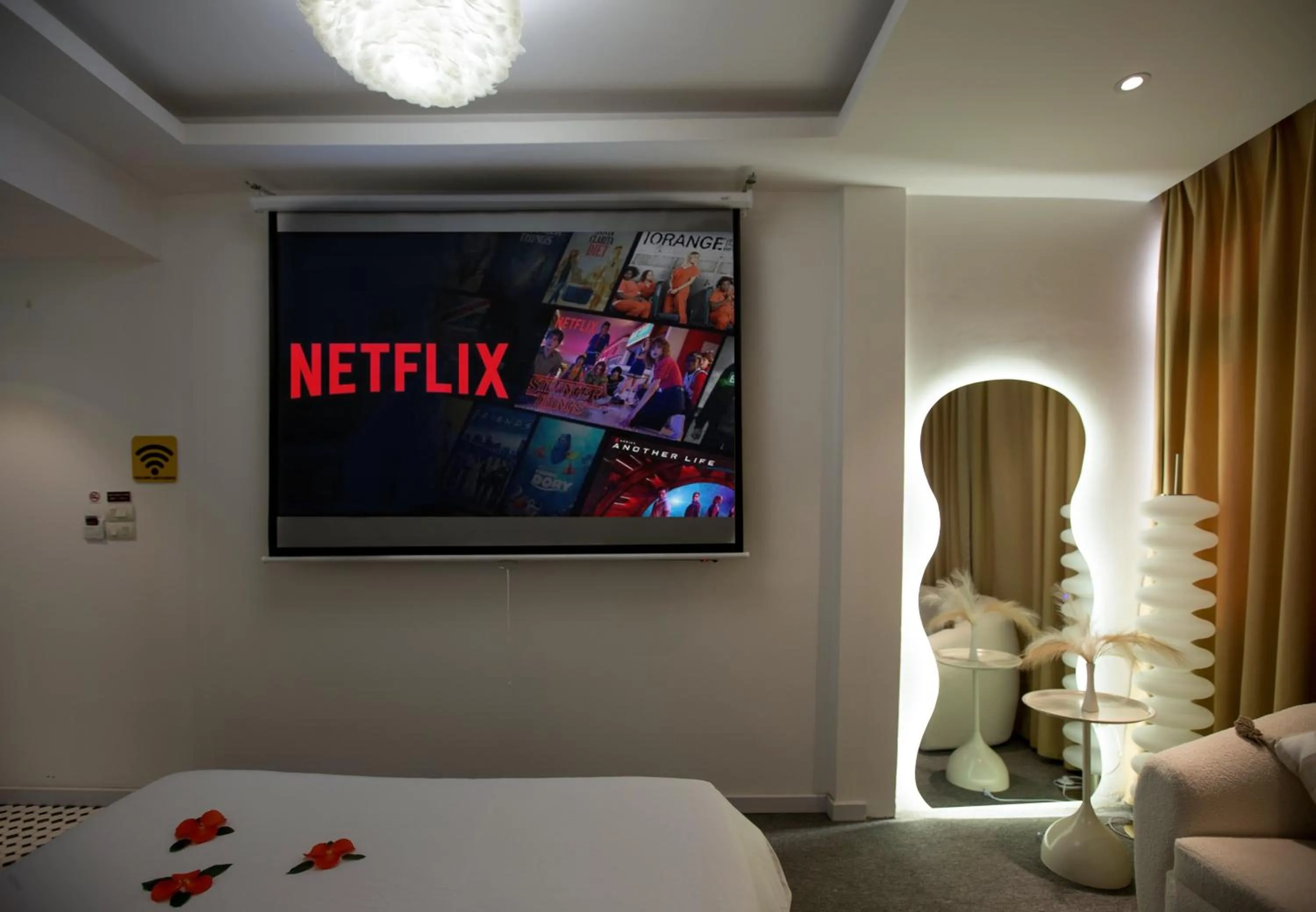 Communal lounge/ TV room, Bed in Keypad Hotel - 28 Dịch Vọng Hậu