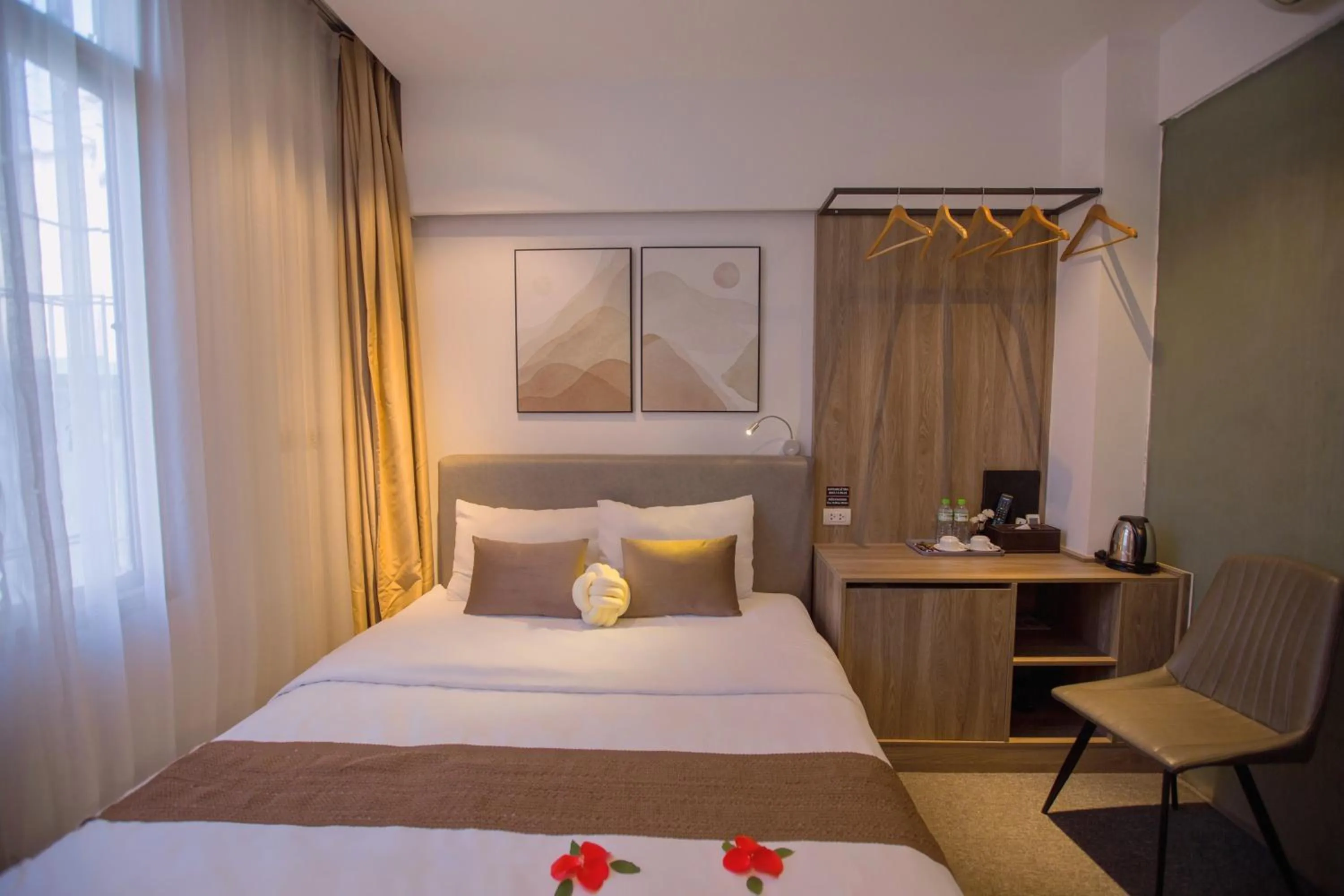 Bed in Keypad Hotel - 28 Dịch Vọng Hậu