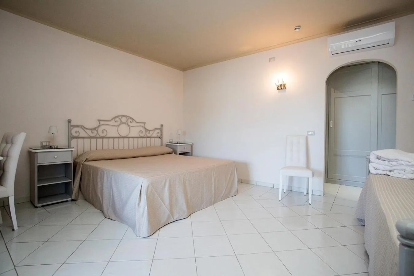 Photo of the whole room in Hotel Tritone Lipari