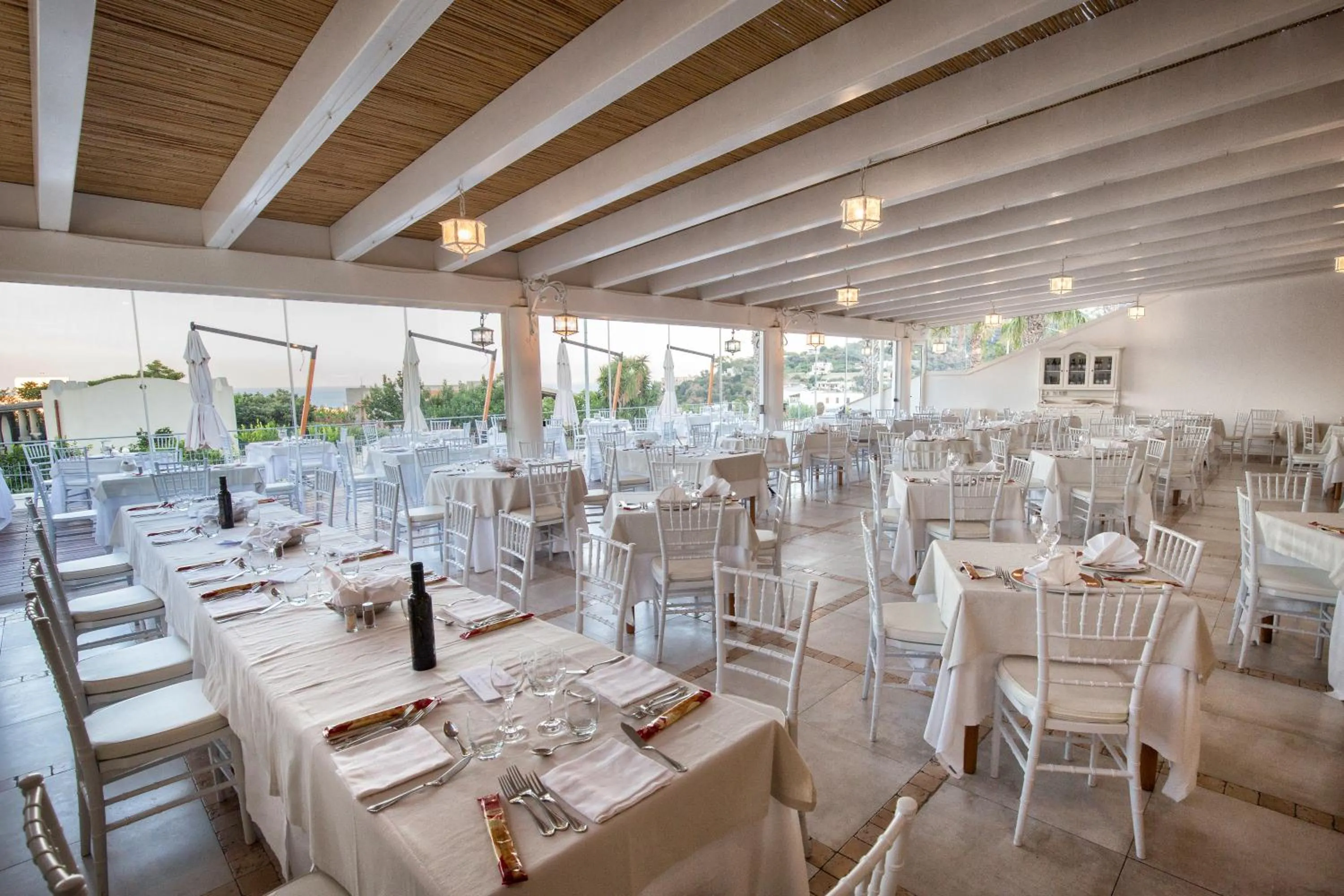 Restaurant/places to eat in Hotel Tritone Lipari