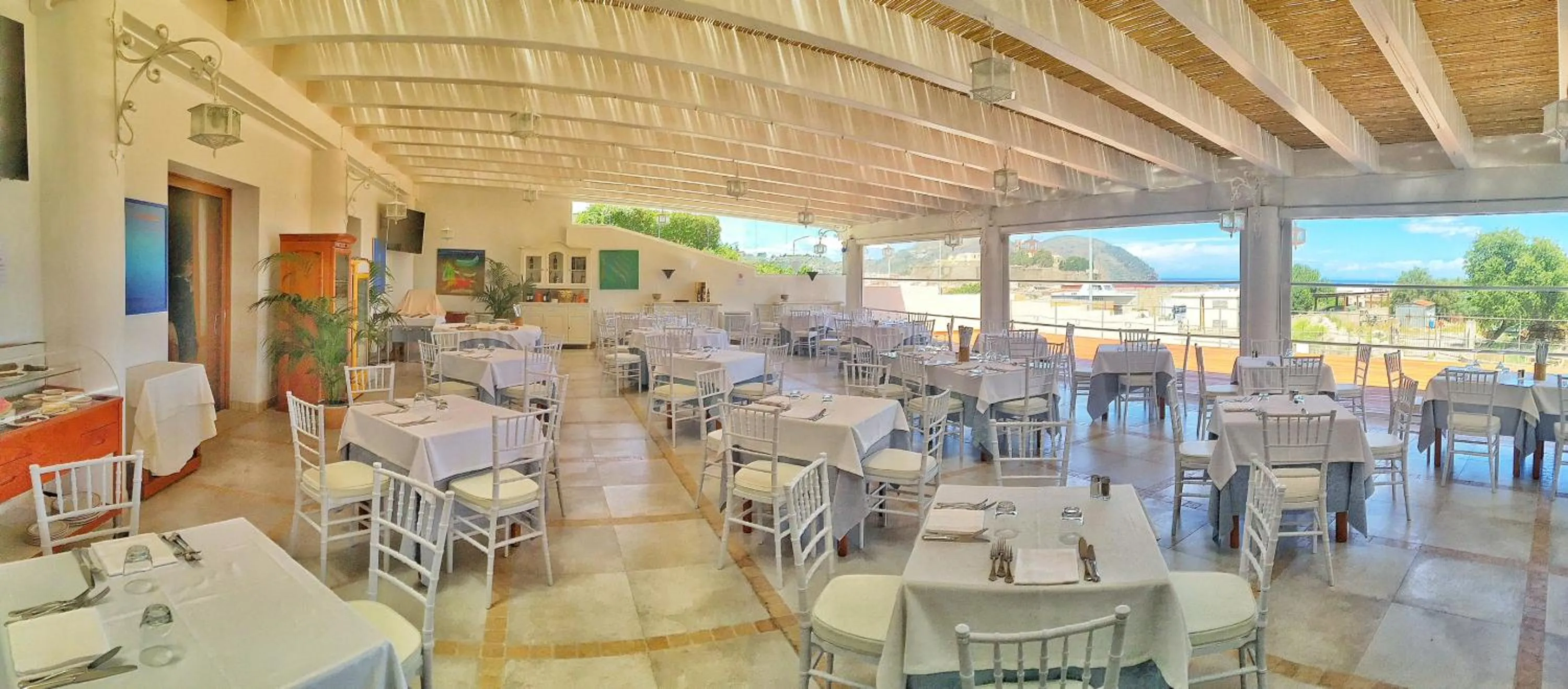 Restaurant/places to eat in Hotel Tritone Lipari