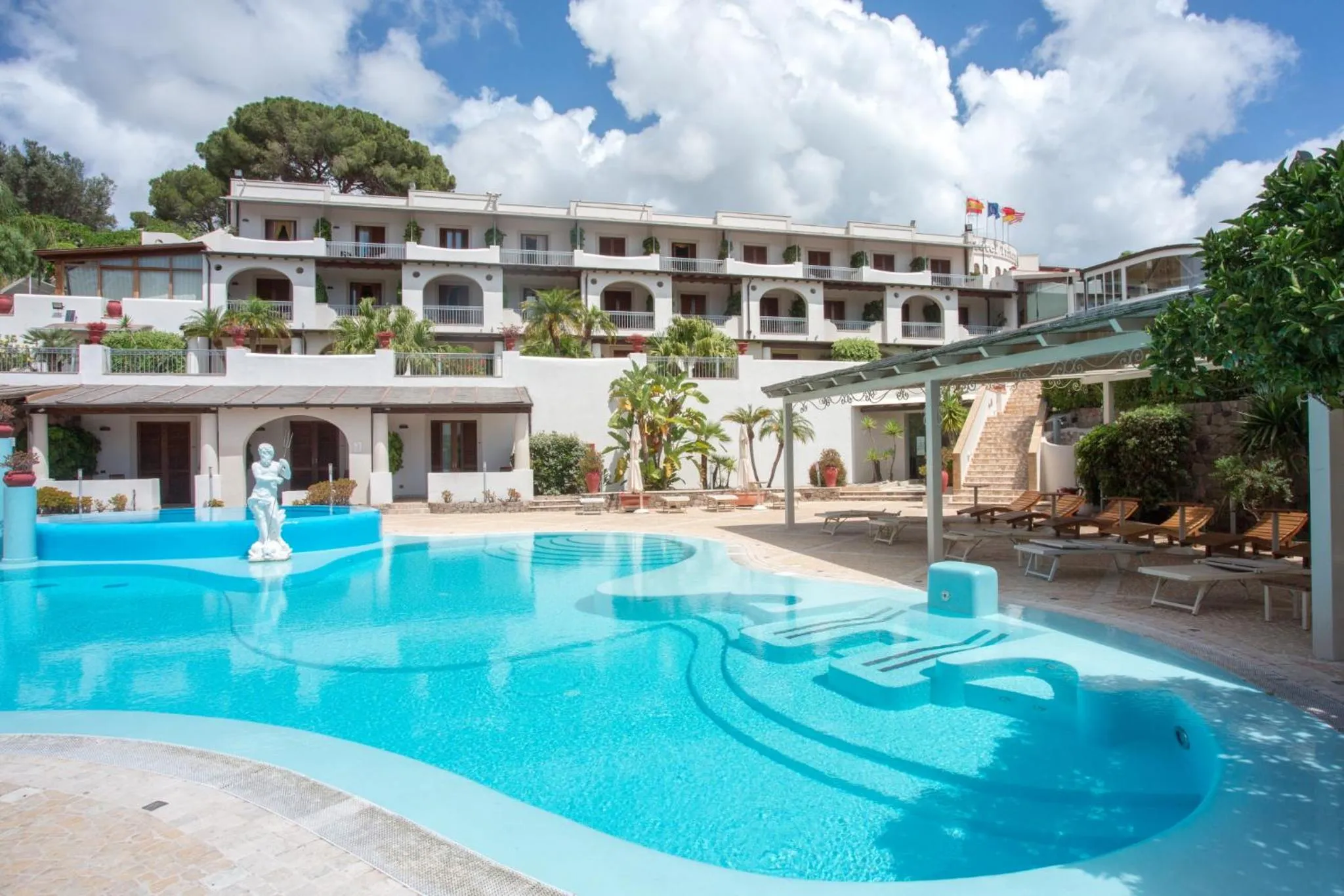 Swimming pool in Hotel Tritone Lipari