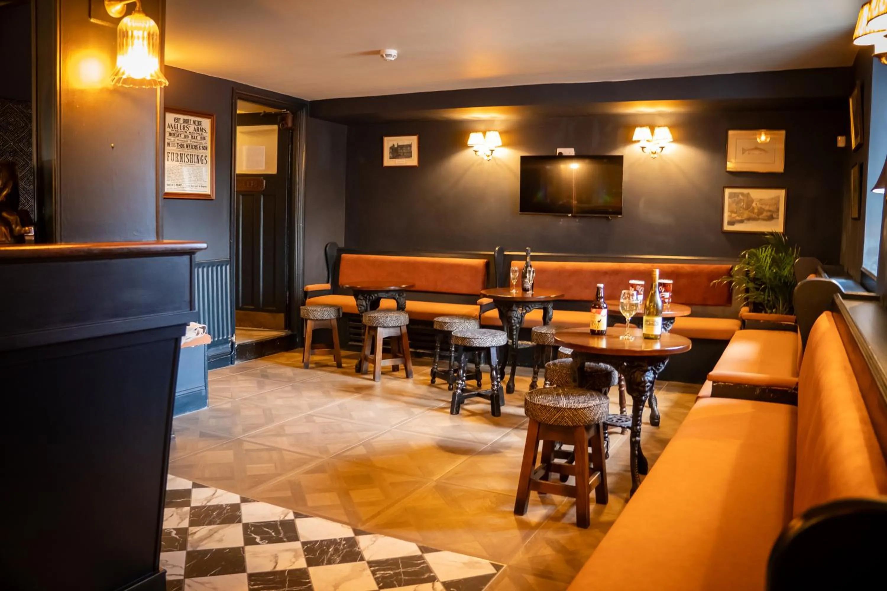 Restaurant/places to eat in Anglers Arms