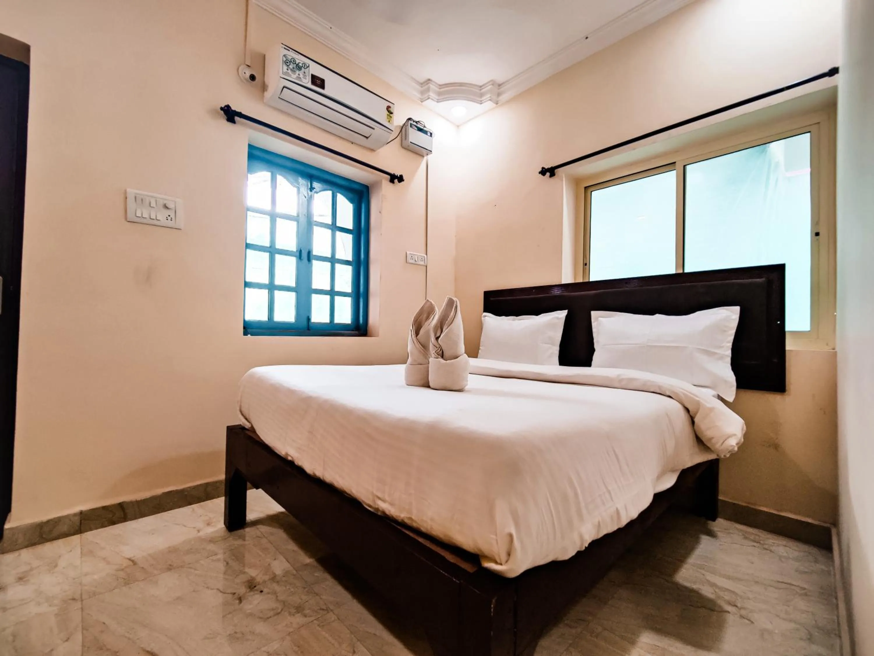 Bedroom in Hotel Candolim Aloft
