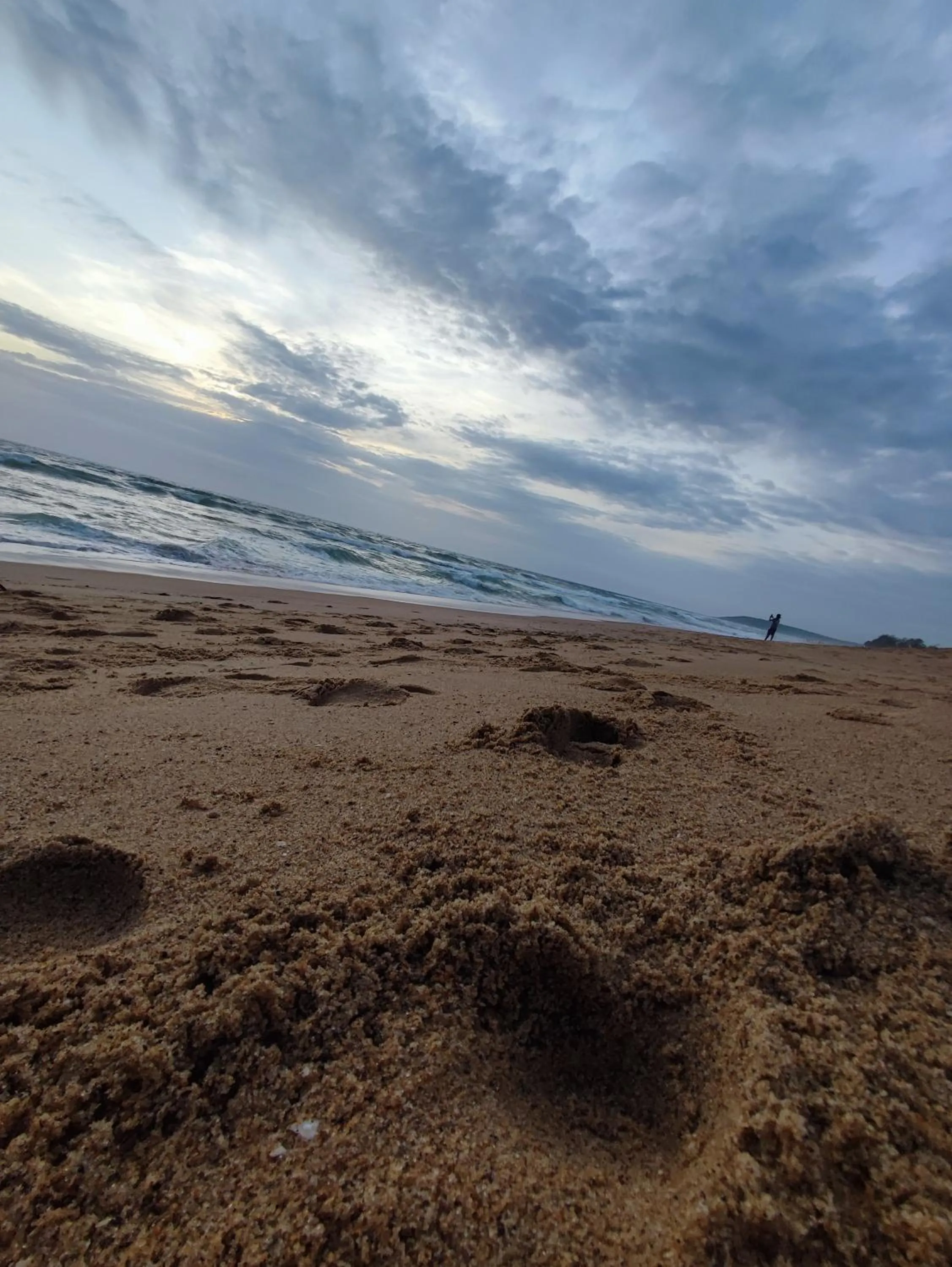 Beach in Hotel Candolim Aloft