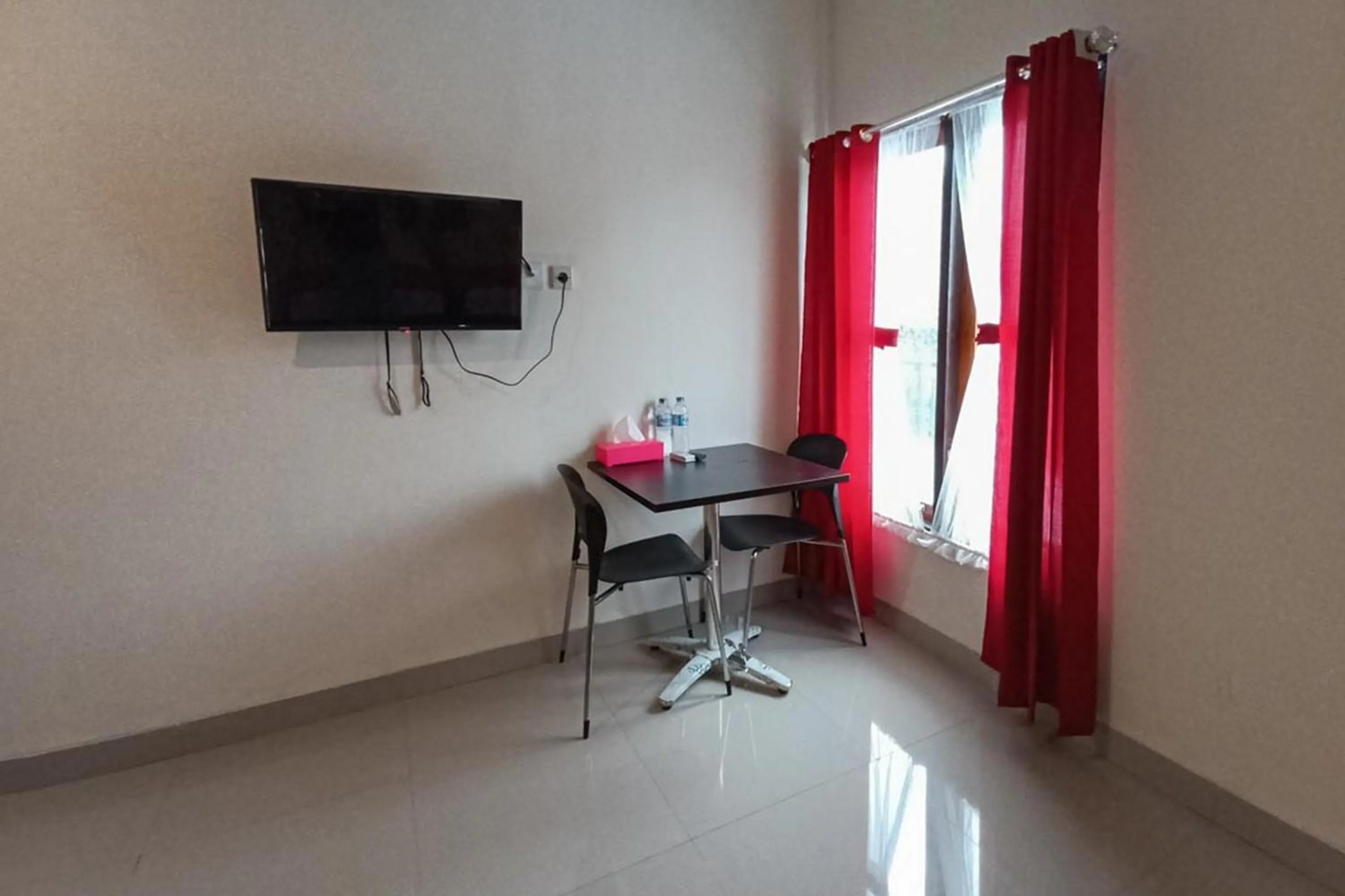 RedDoorz Syariah near Sentani City Square