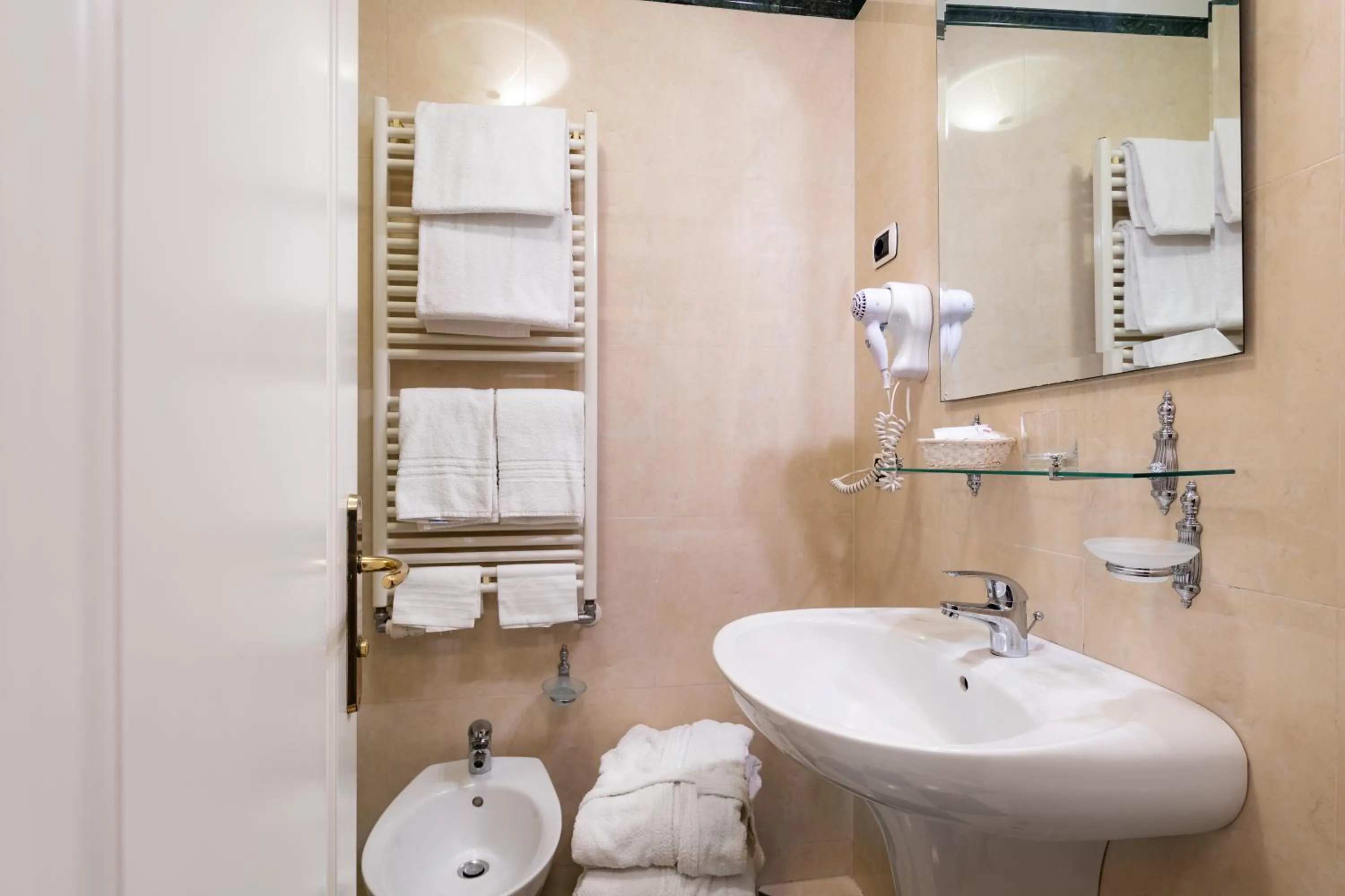 Bathroom in A Tribute To Music Residenza