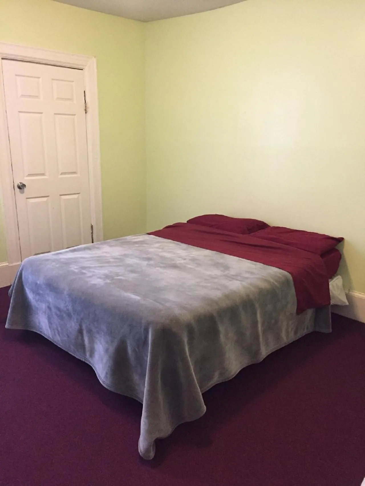 Bed in Washington International Student Center