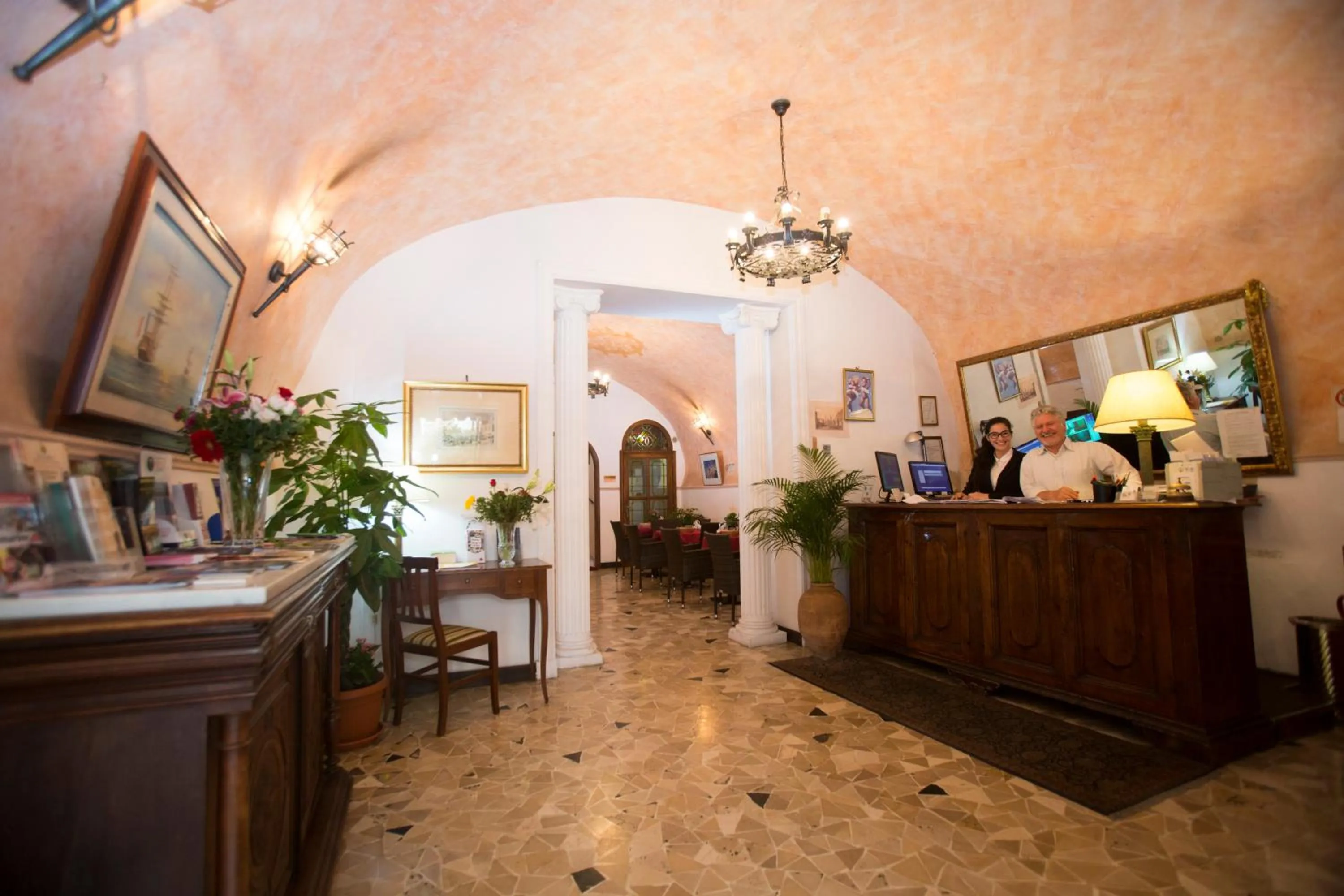 Staff, Lobby/Reception in Hotel Giubileo