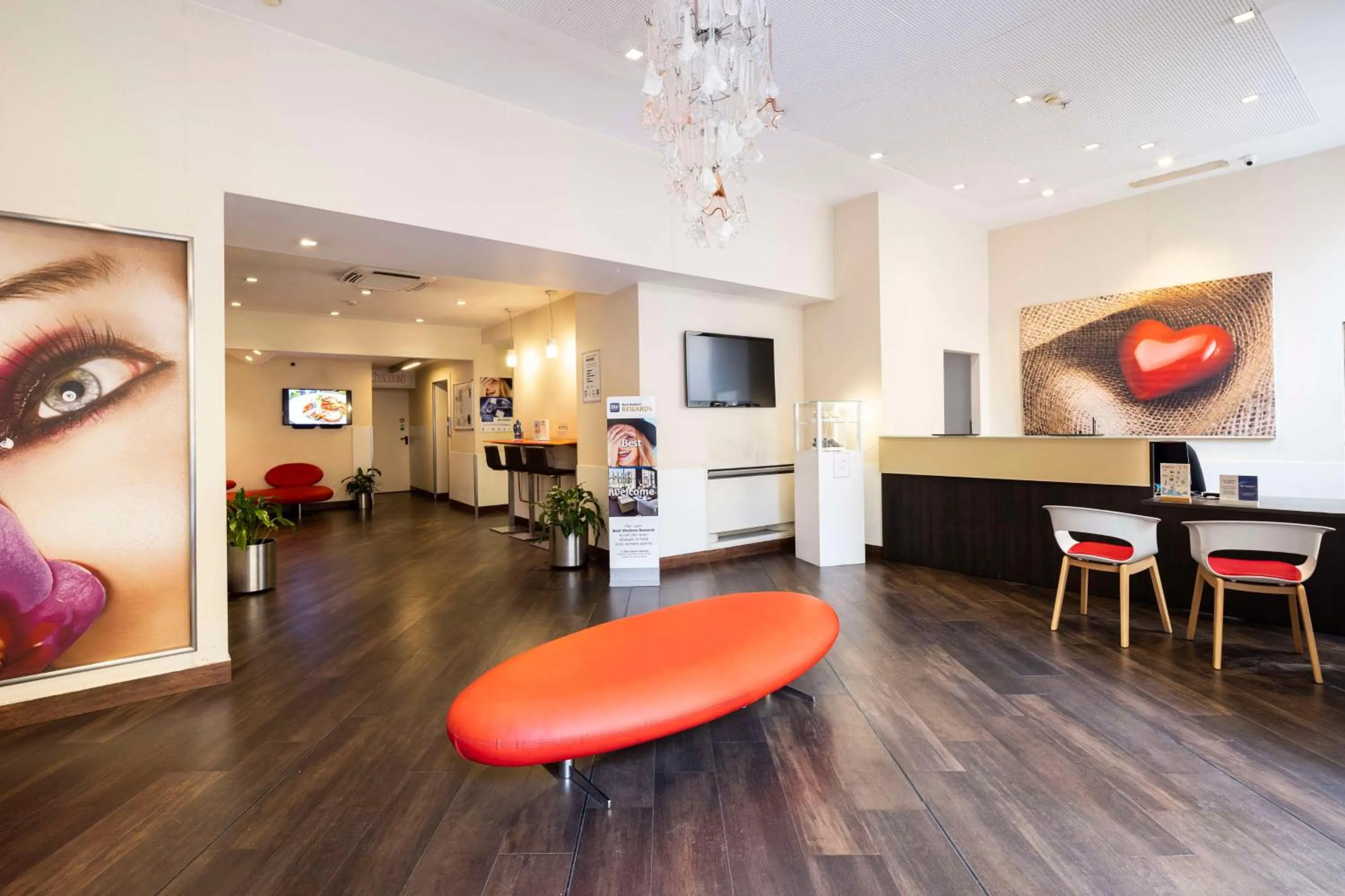 Lobby or reception in Best Western Plus City Hotel