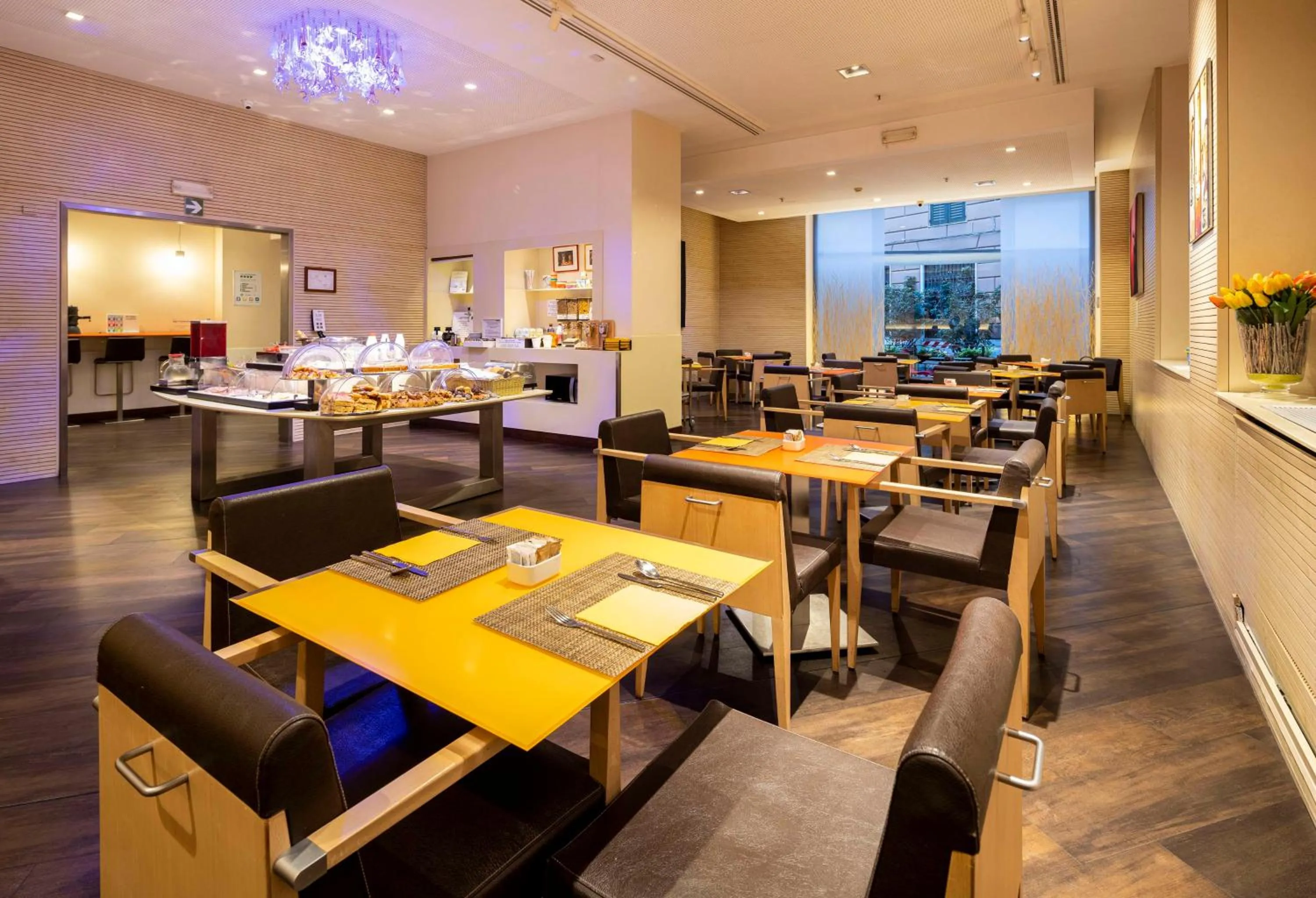 Breakfast in Best Western Plus City Hotel