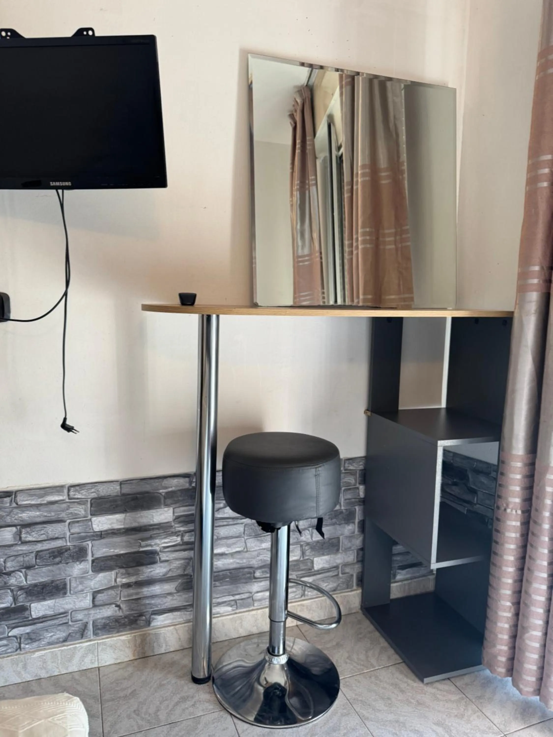 TV and multimedia in Hotel Valganna