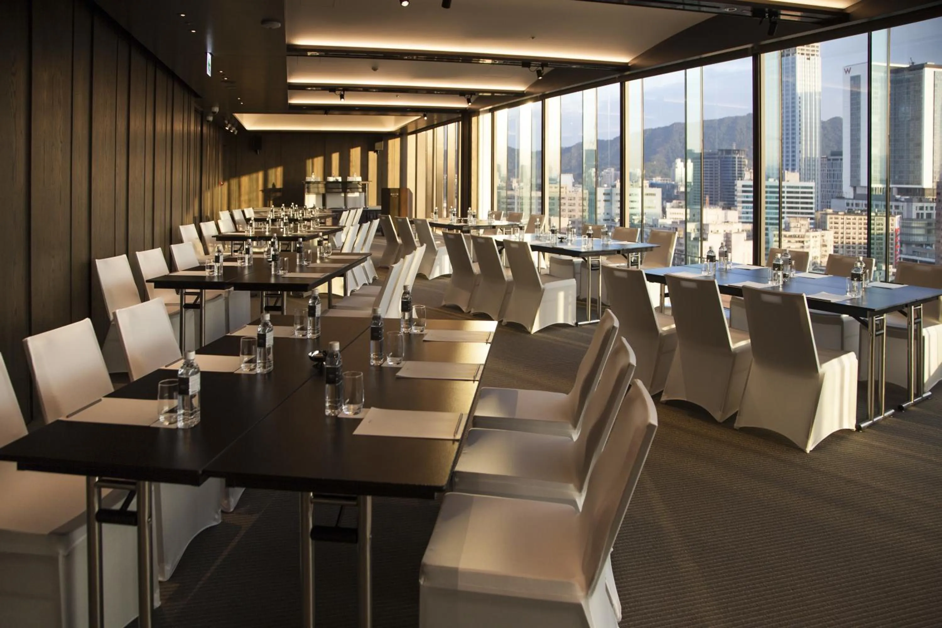 Meeting/conference room in Eslite Hotel