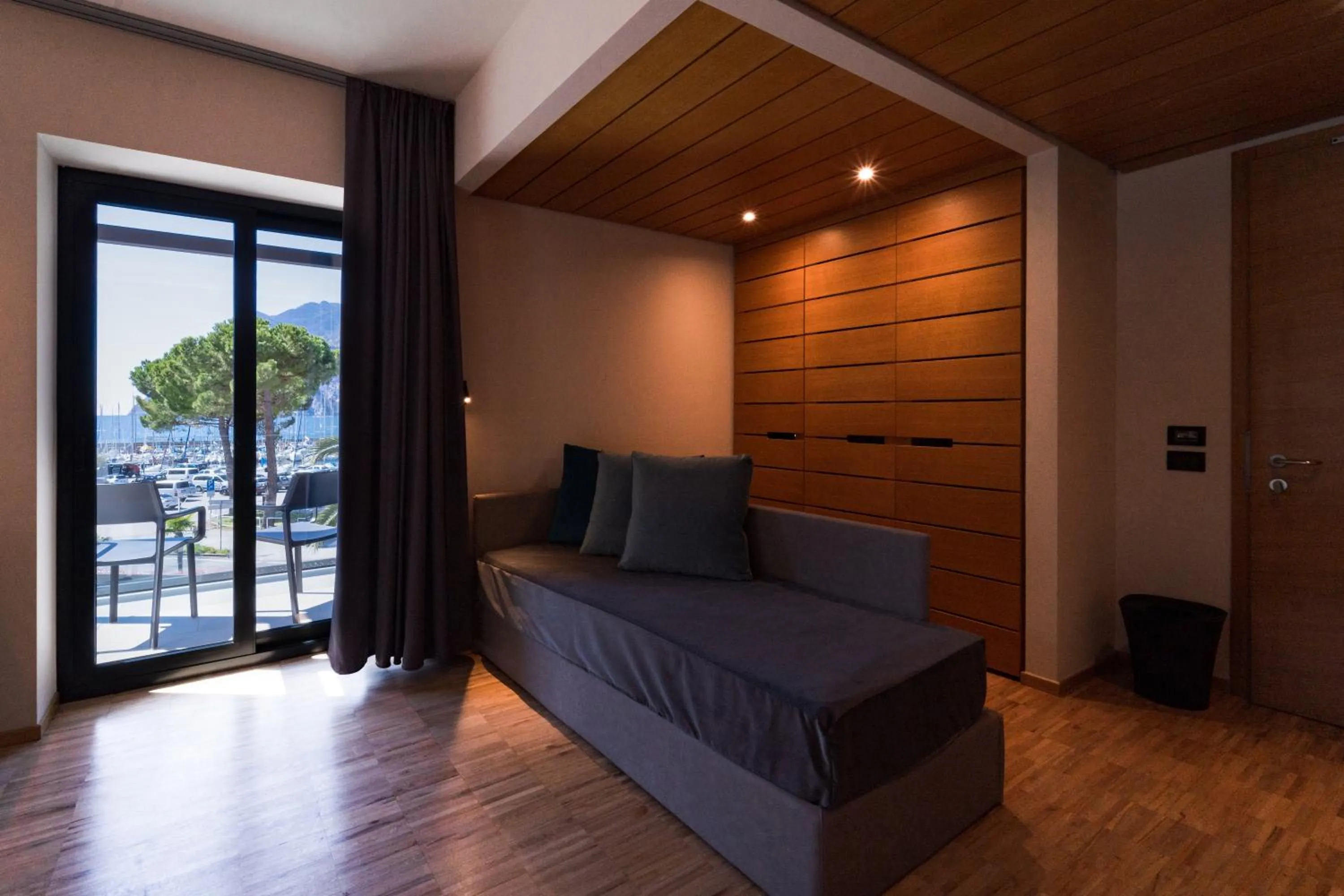 Summer in Lake Front Hotel Mirage