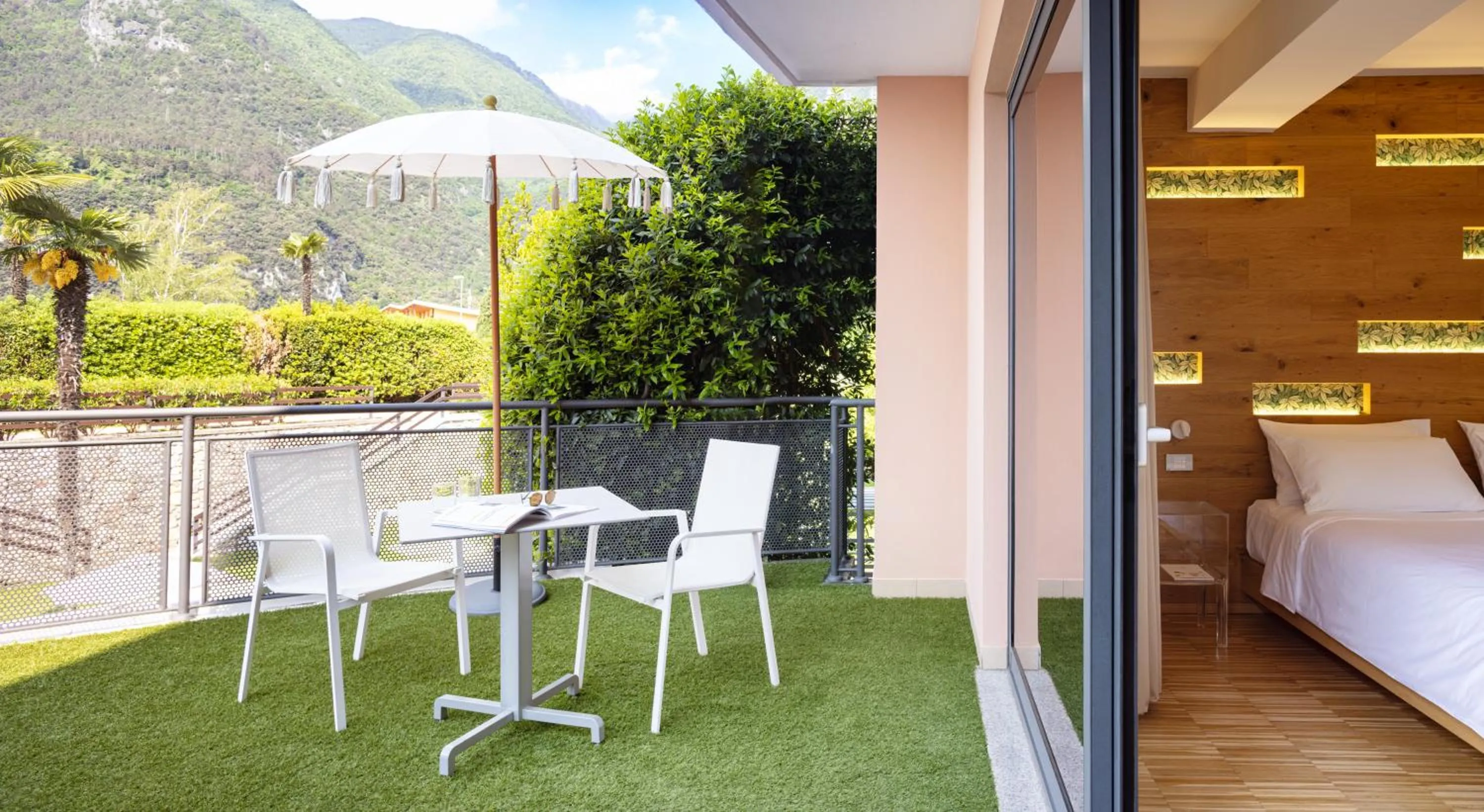 View (from property/room), Bed in Astoria Resort