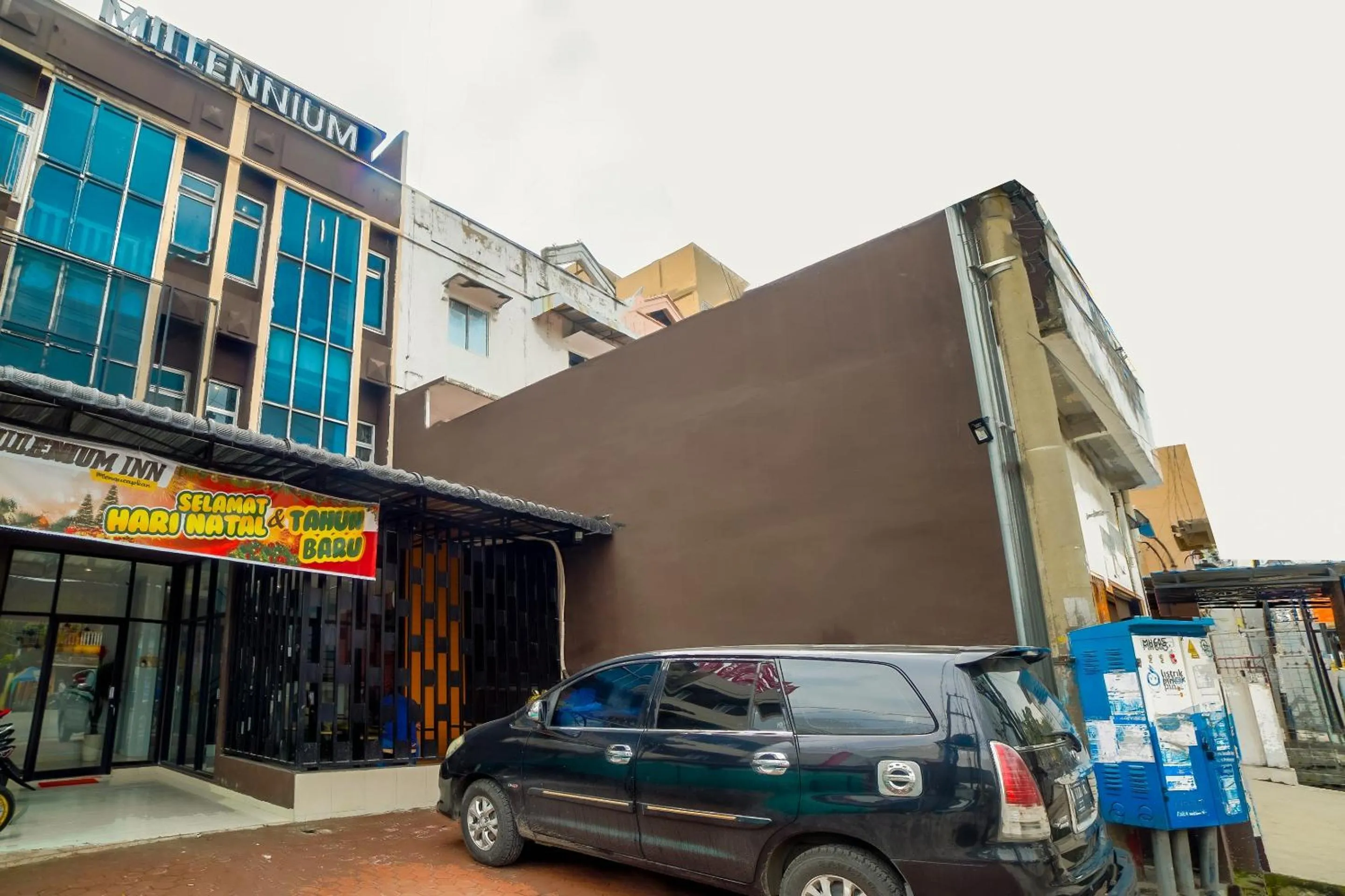 Facade/entrance in Capital O 90874 Millenium Inn 2