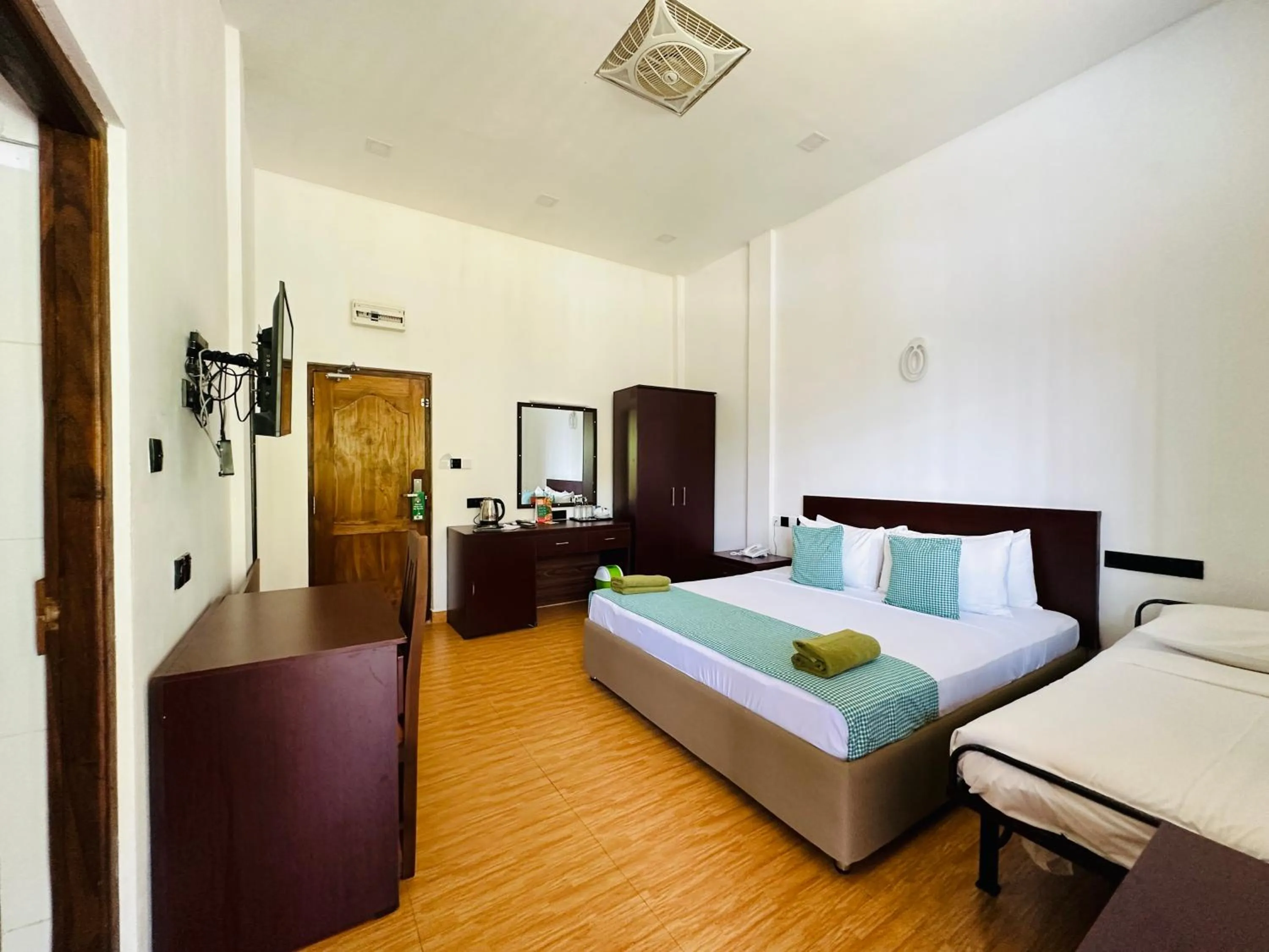 Bed in Moi Ella by DBI