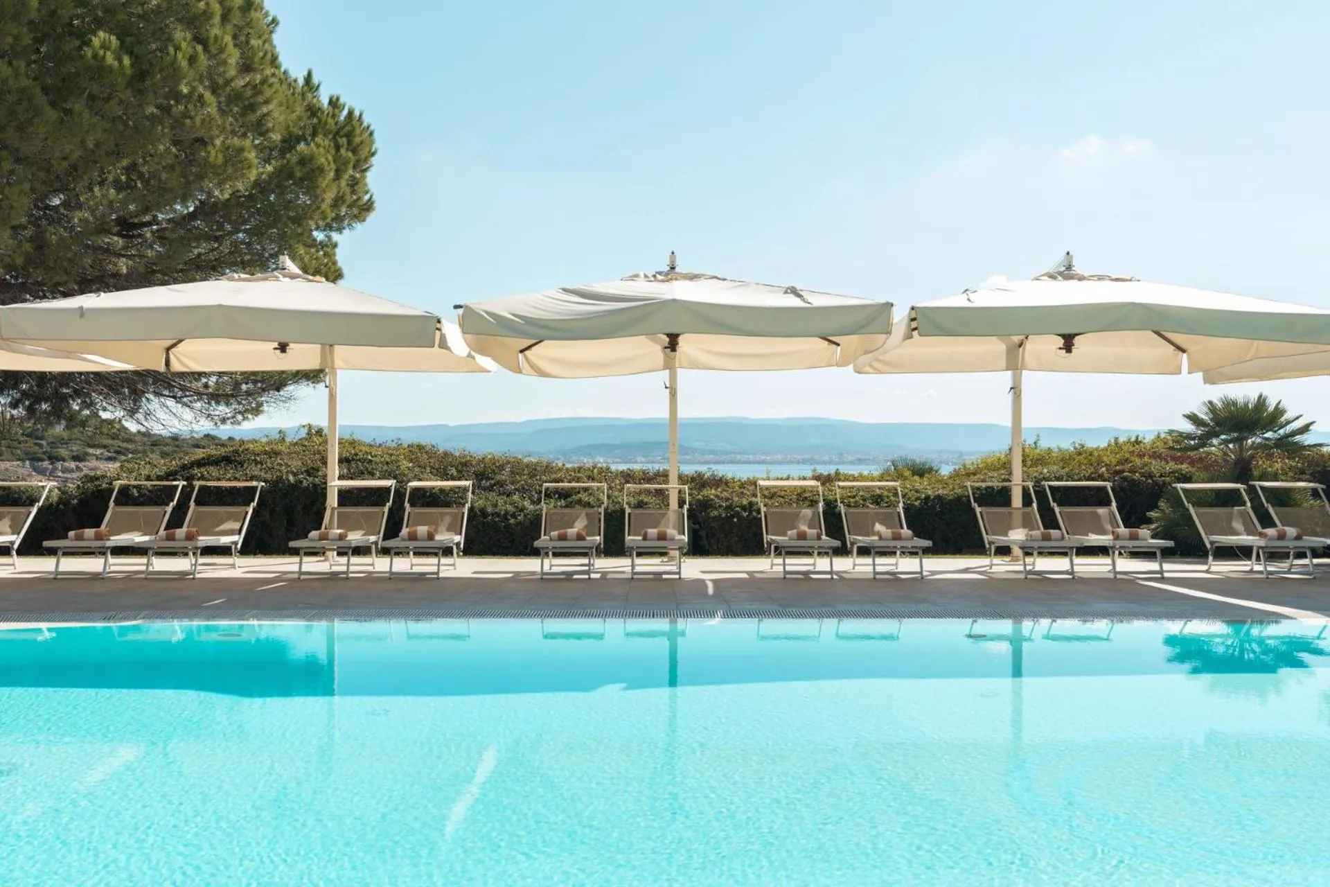 Swimming pool in Hotel Punta Negra