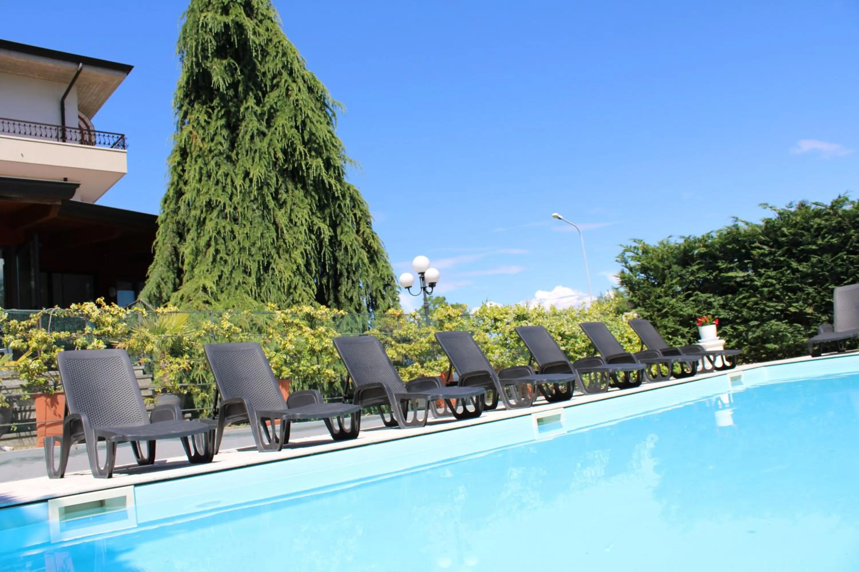 Swimming pool in Lo Scoiattolo