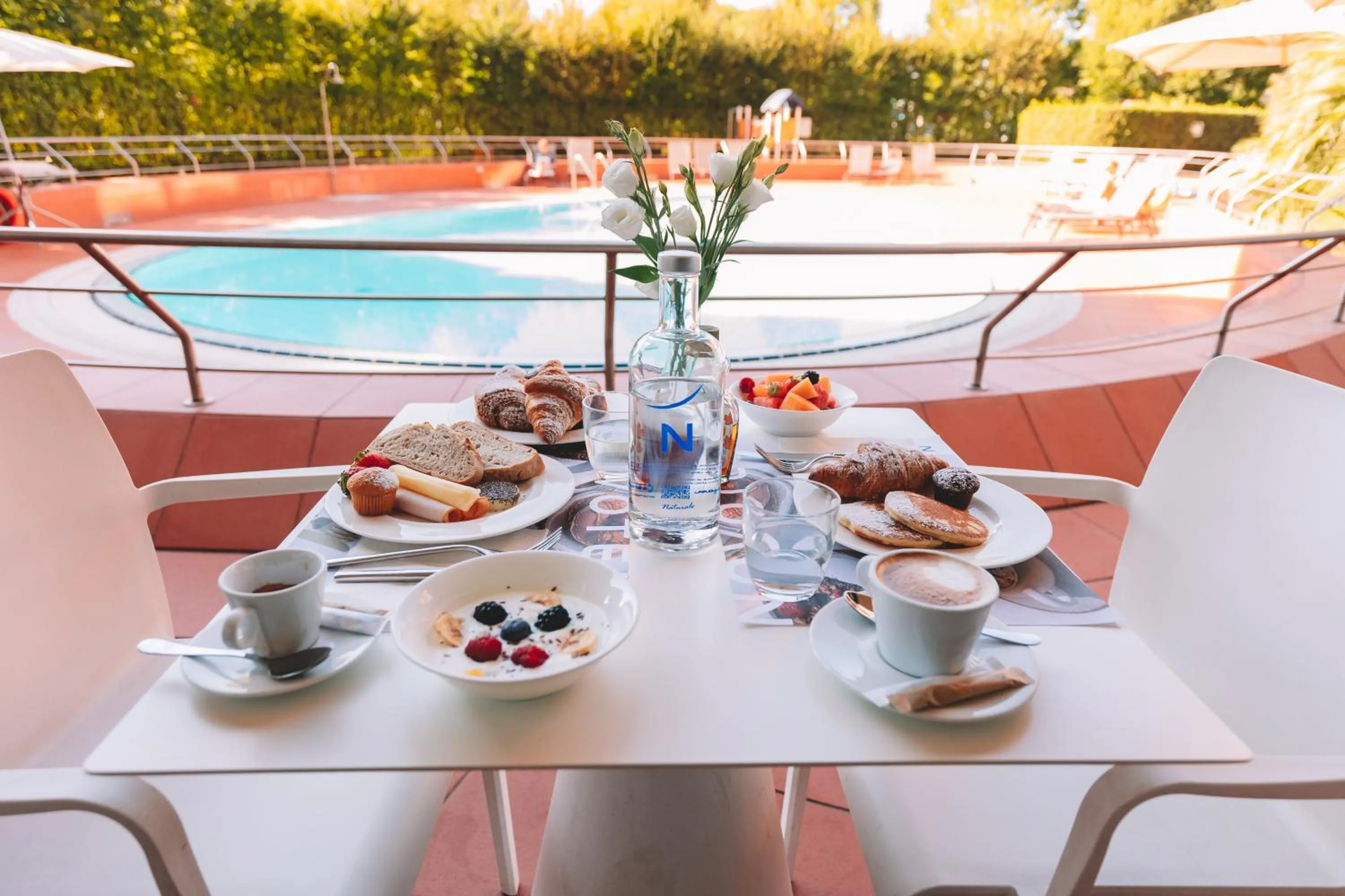 Swimming pool in Novotel Venezia Mestre Castellana