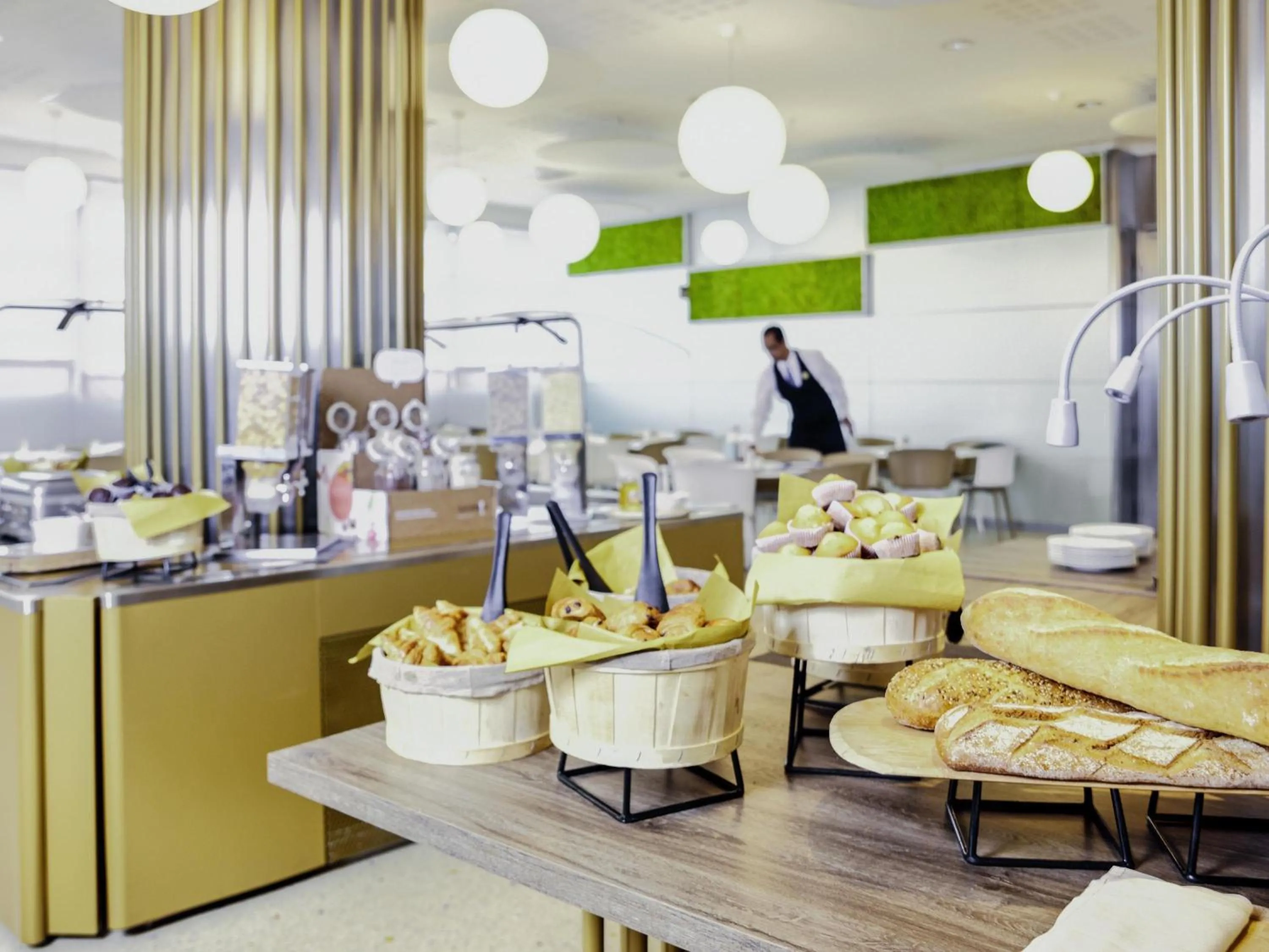 Restaurant/places to eat in Novotel Venezia Mestre Castellana