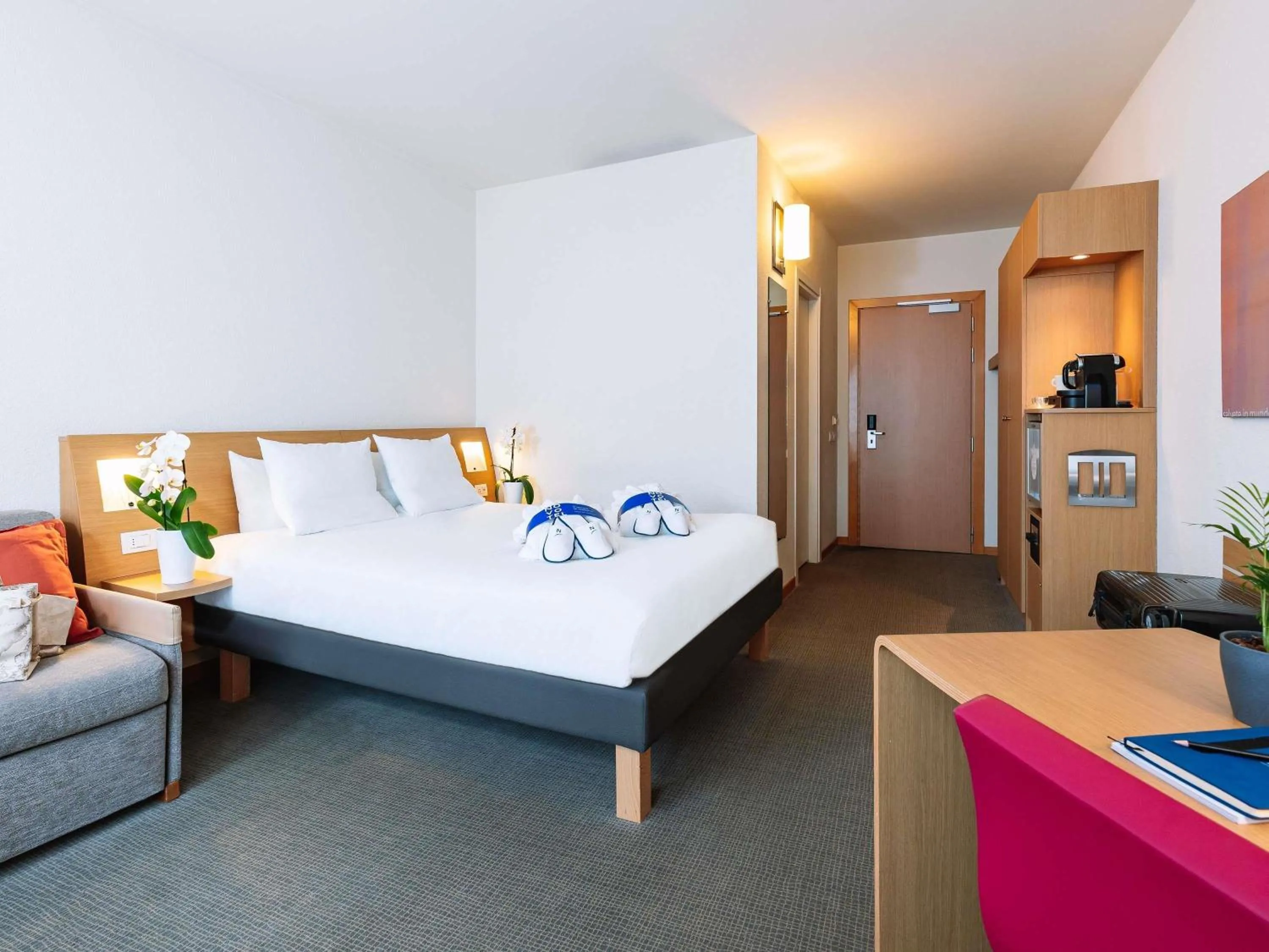 Bedroom, Bed in Novotel Venezia Mestre Castellana