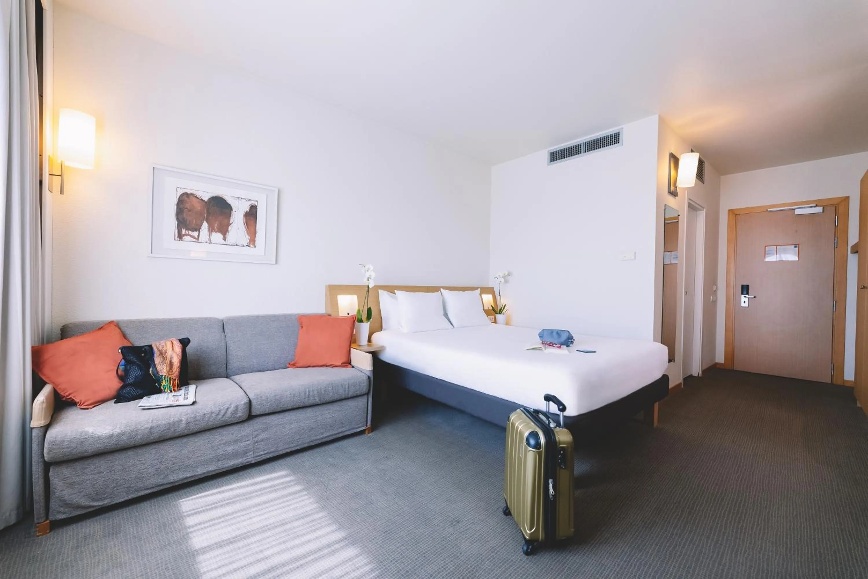 Photo of the whole room, Bed in Novotel Venezia Mestre Castellana