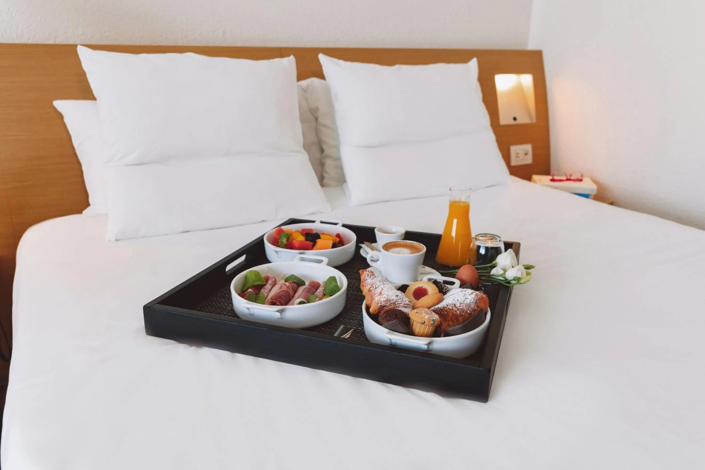 Food and drinks, Bed in Novotel Venezia Mestre Castellana
