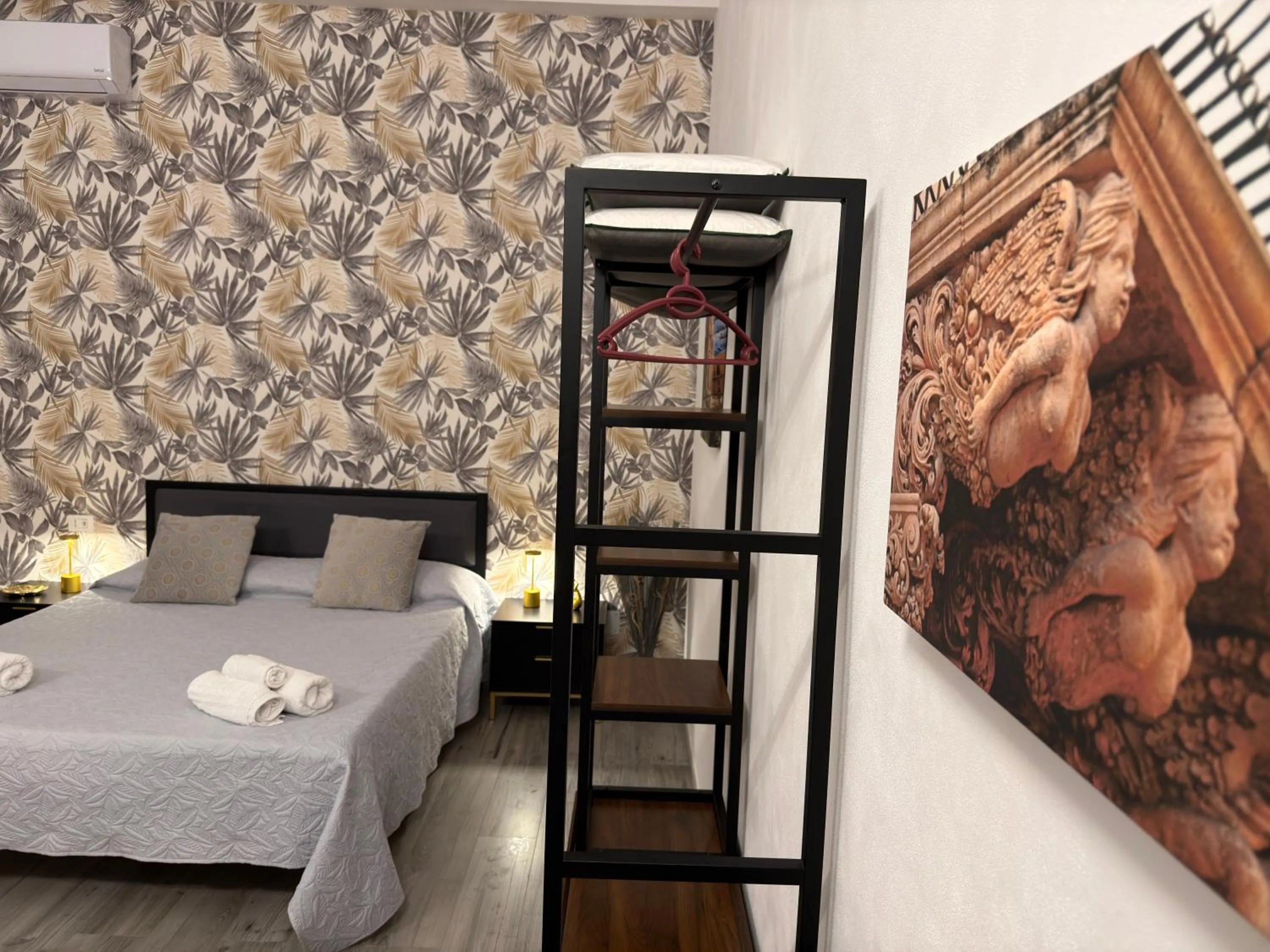 Photo of the whole room, Bed in B&B Melissa