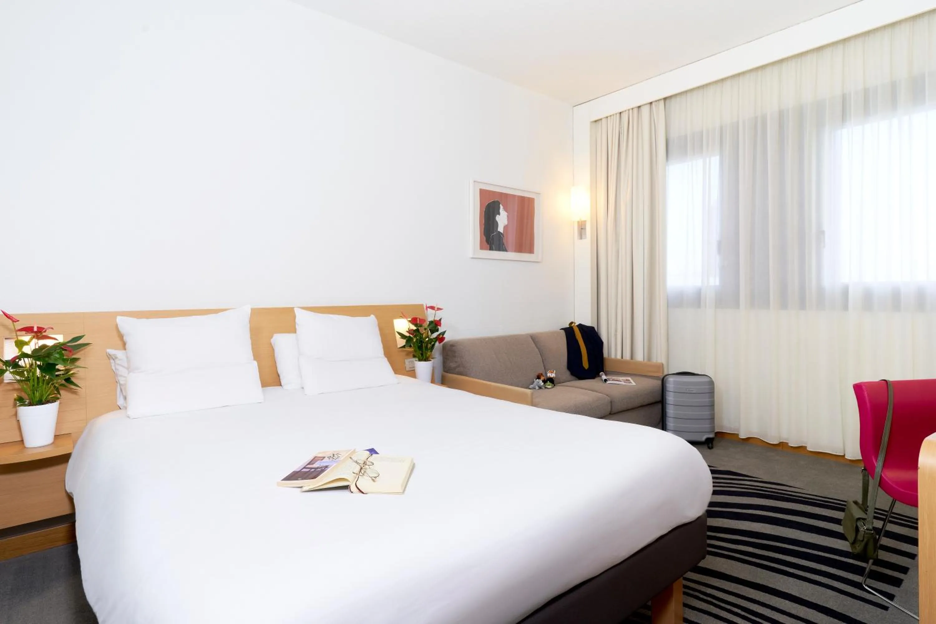 Photo of the whole room in Novotel Milano Nord Ca' Granda