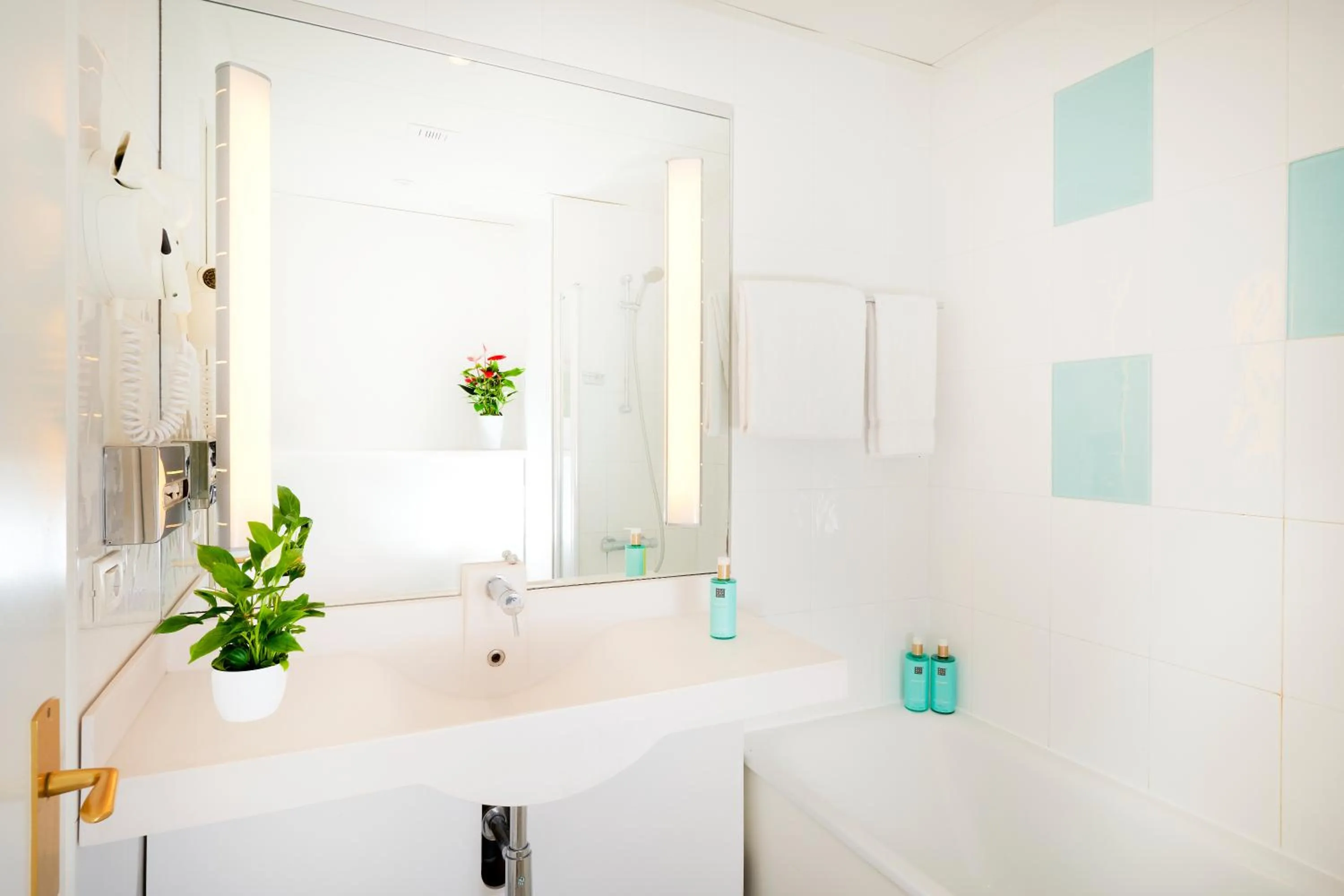 Bathroom in Novotel Milano Nord Ca' Granda