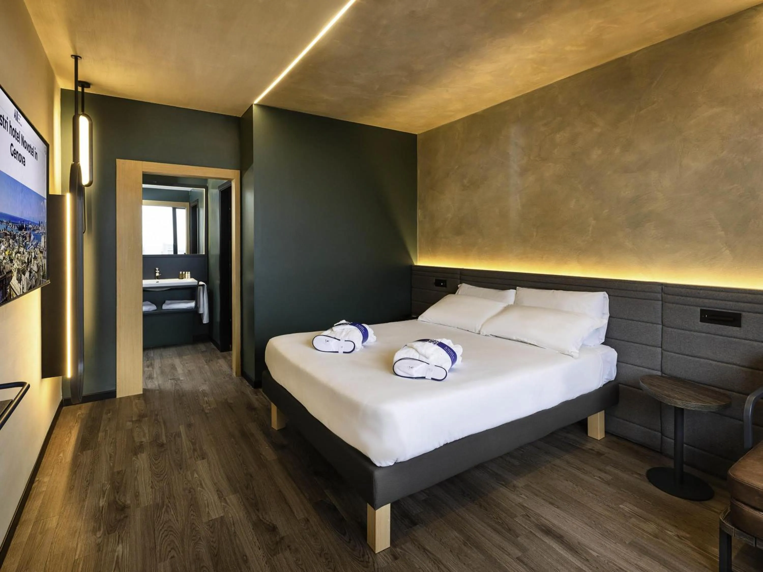 Bedroom, Bed in Novotel Genova City