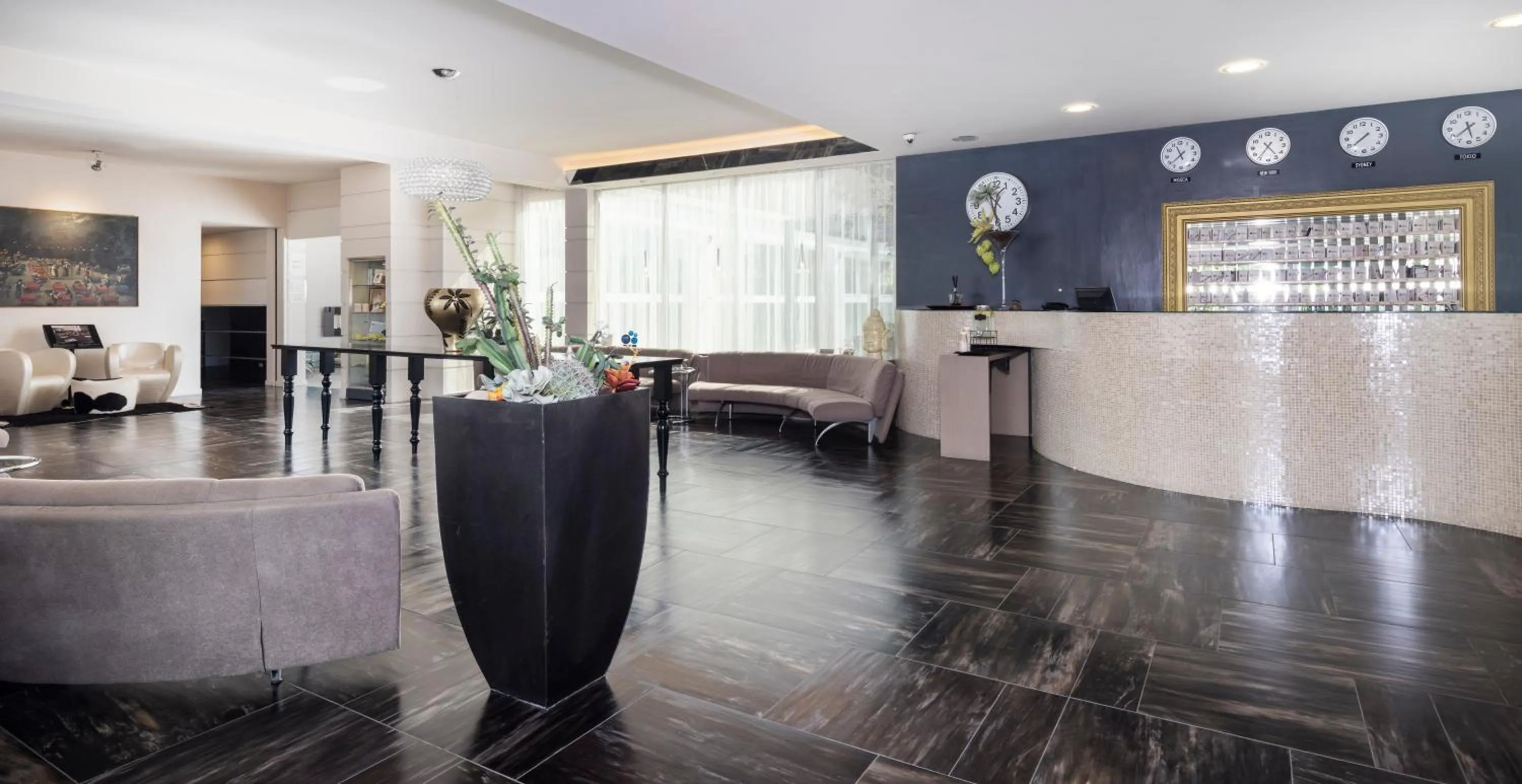 Lobby or reception in Best Western Plus Hotel Farnese