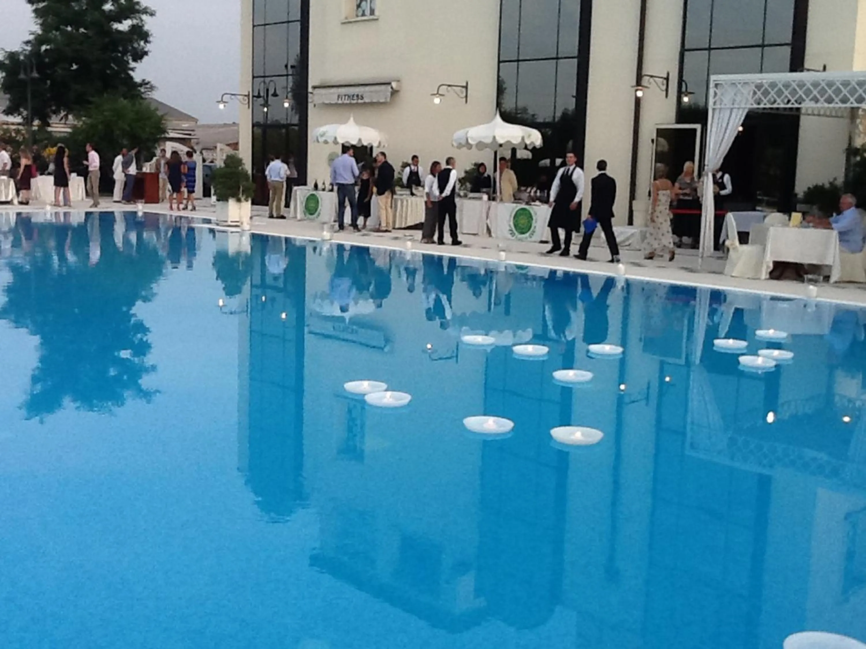 Swimming pool in Zanhotel Centergross