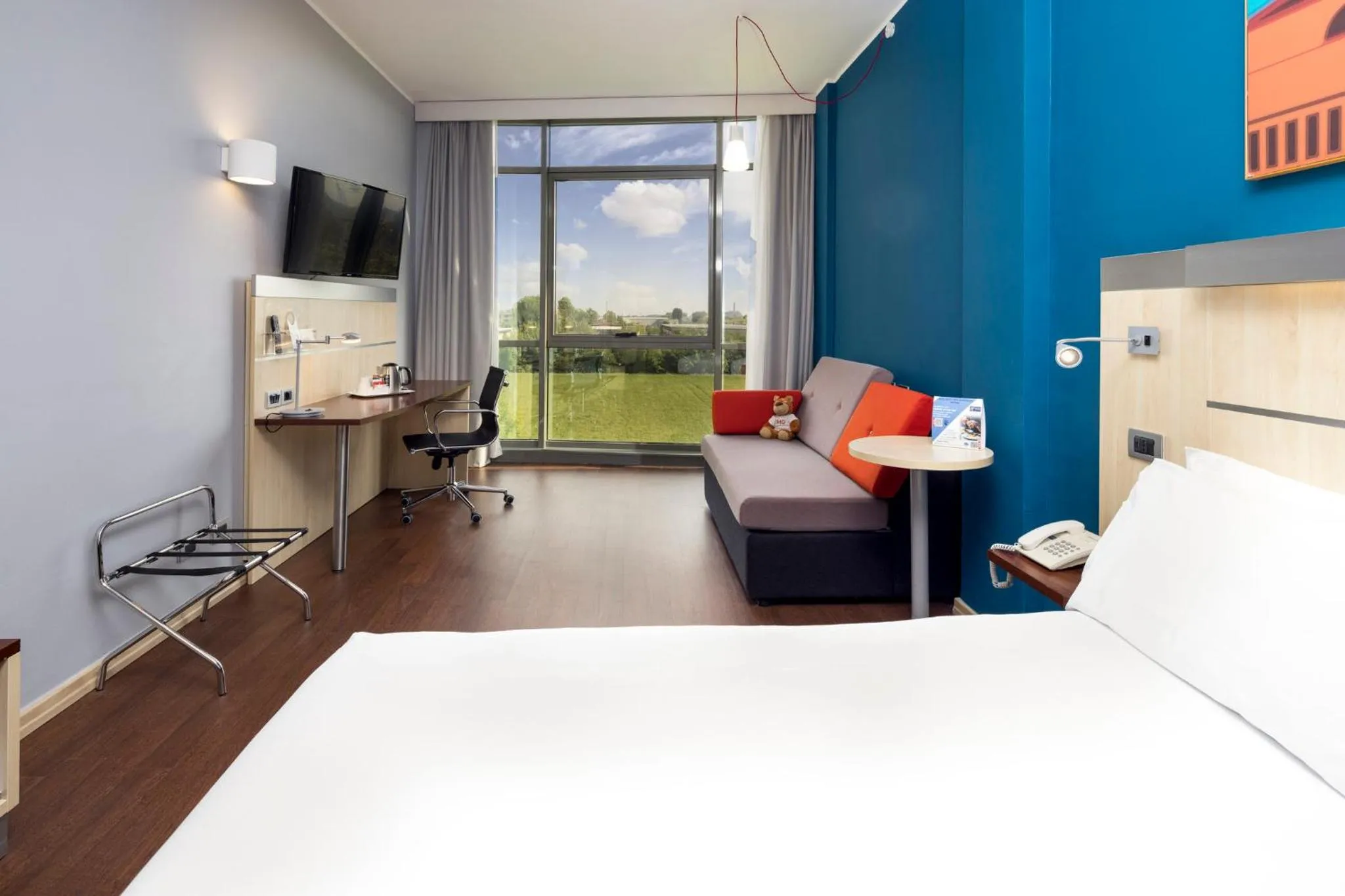 Bedroom, Bed in Holiday Inn Express Parma by IHG