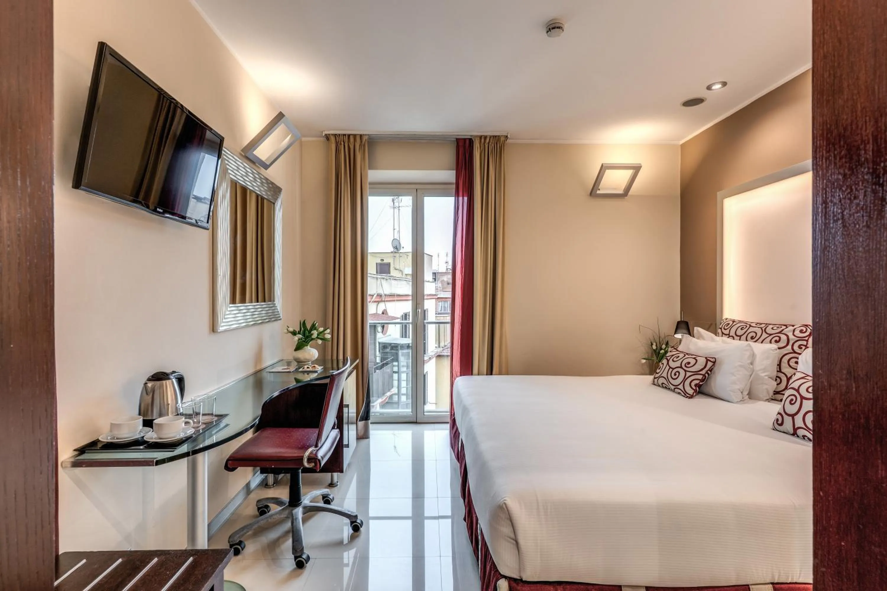 Bed in La Griffe Hotel Roma