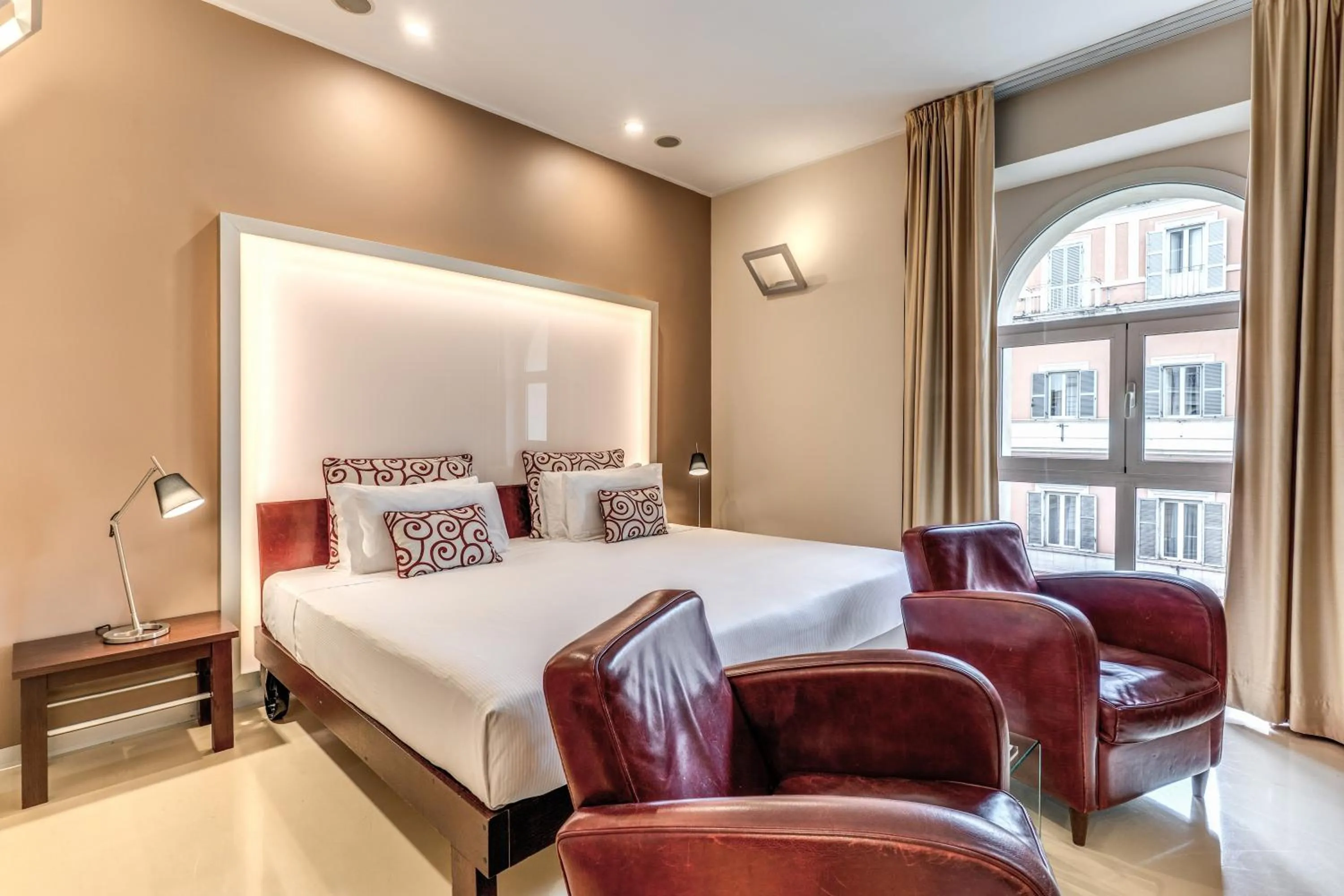 Bed in La Griffe Hotel Roma