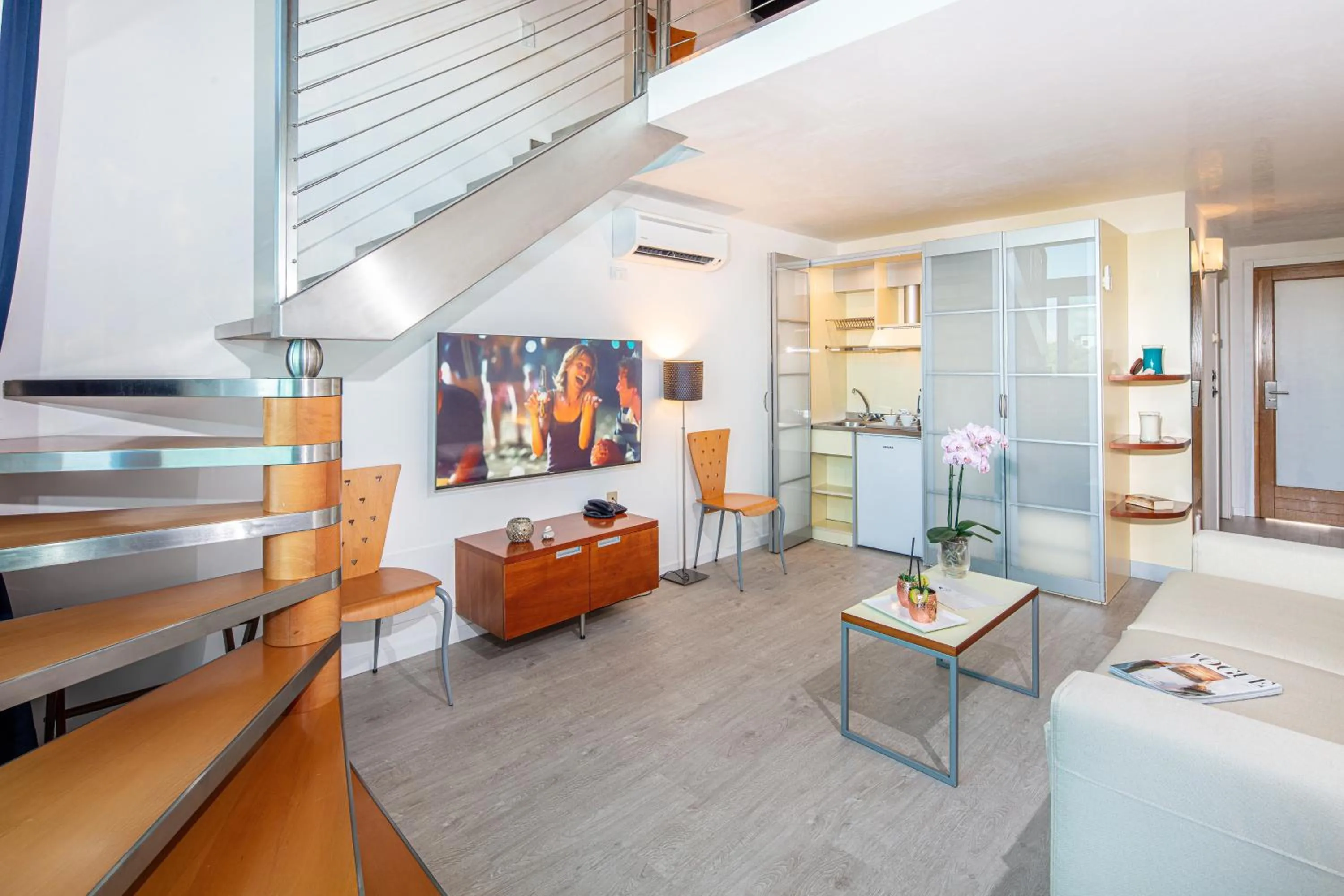 Beach, Bed in Park Hotel