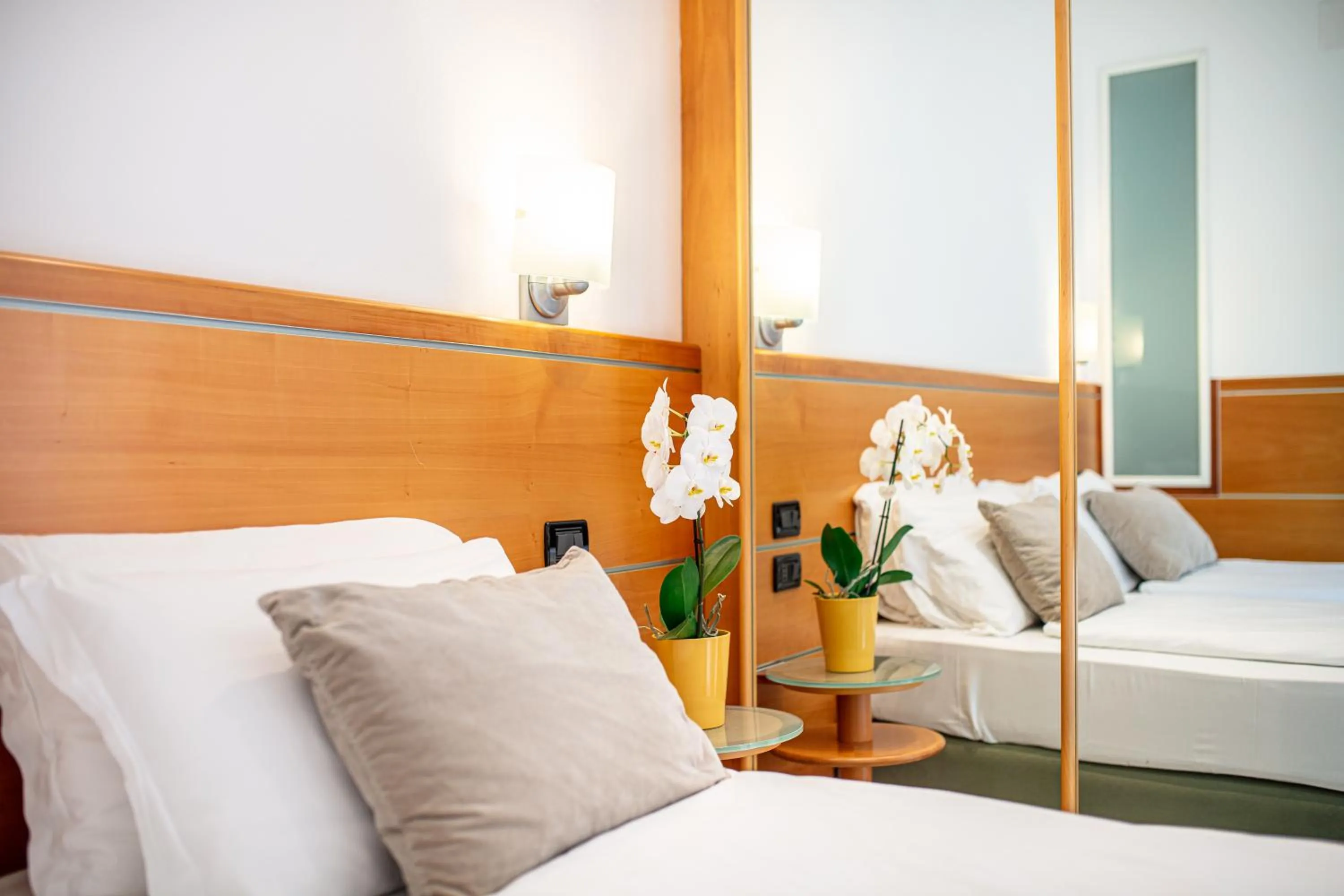 Property building, Bed in Park Hotel