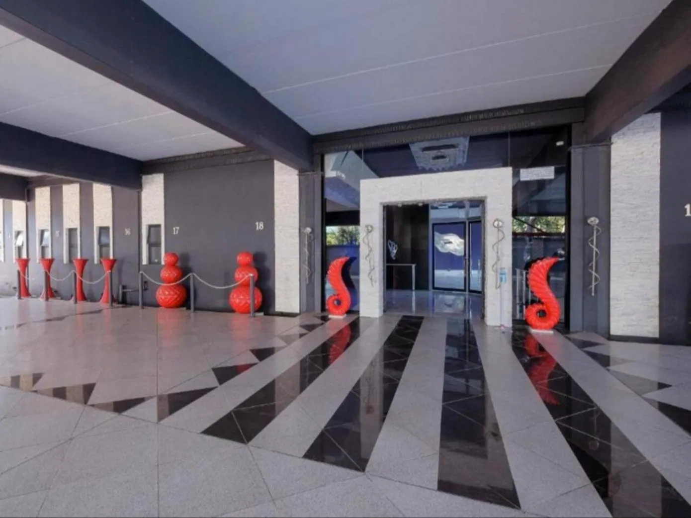 Facade/entrance in Monte La Vue Hotel