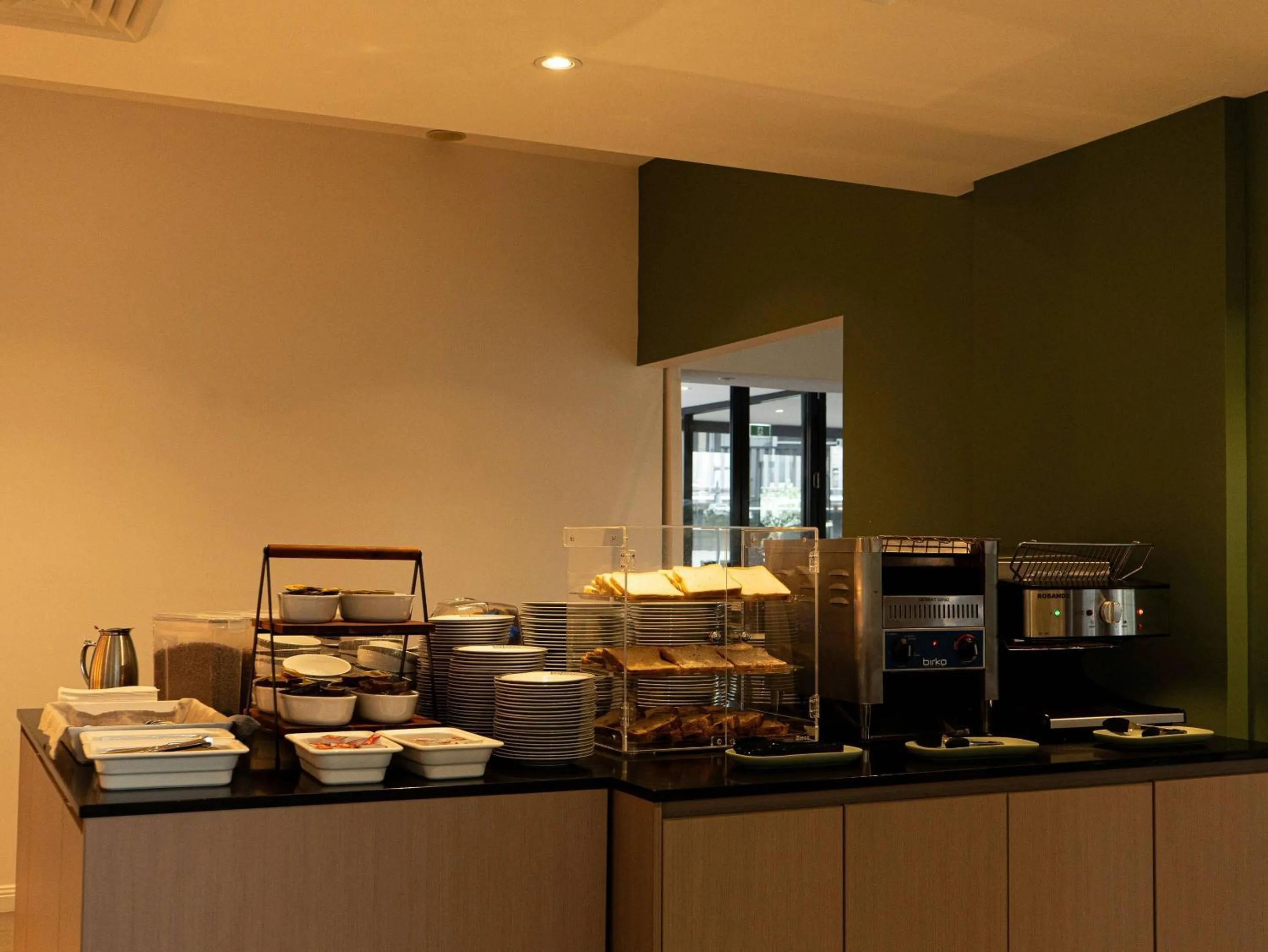 Restaurant/places to eat in Comfort Resort Leura Gardens