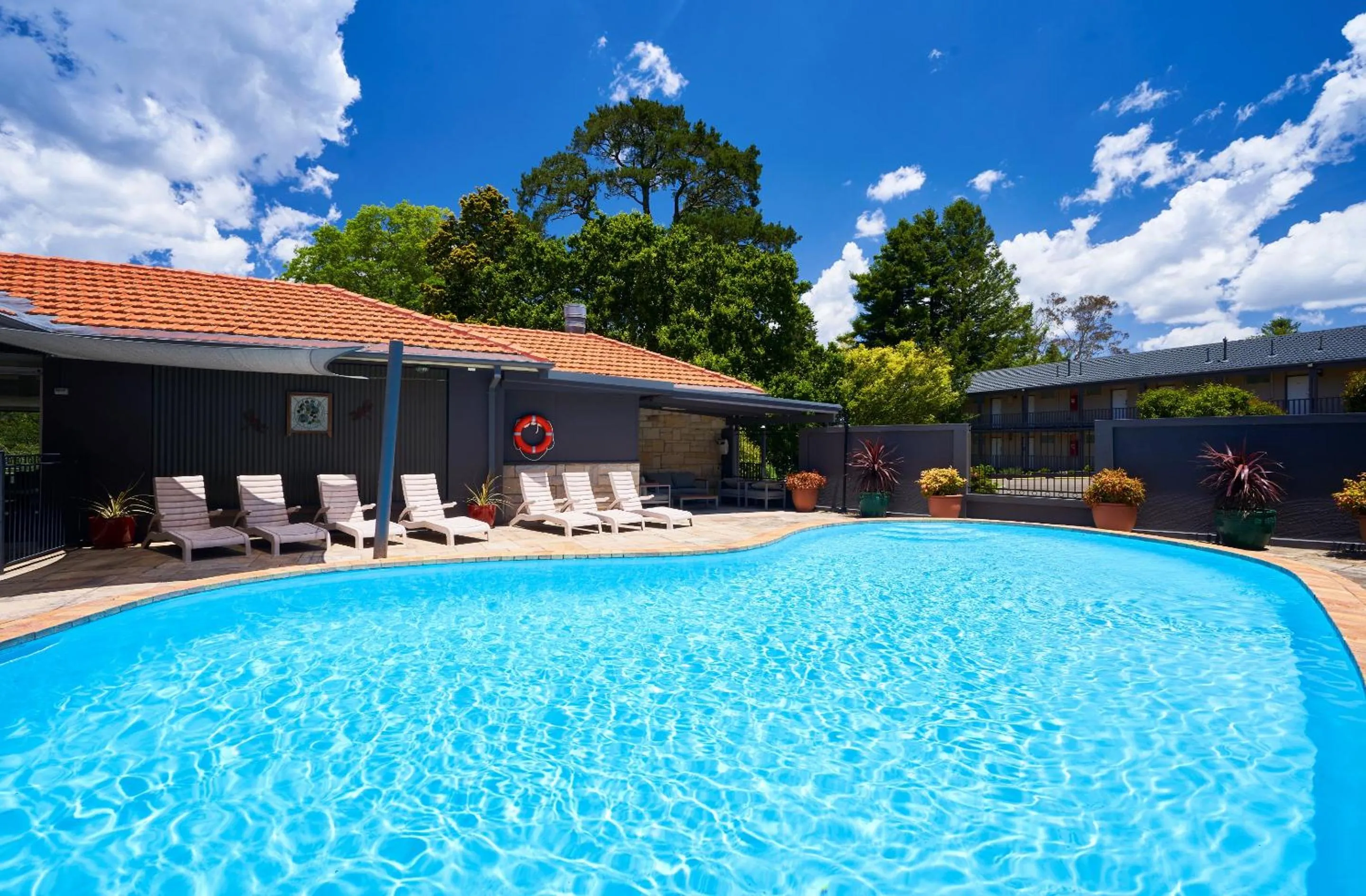 Swimming pool in Leura Gardens Resort
