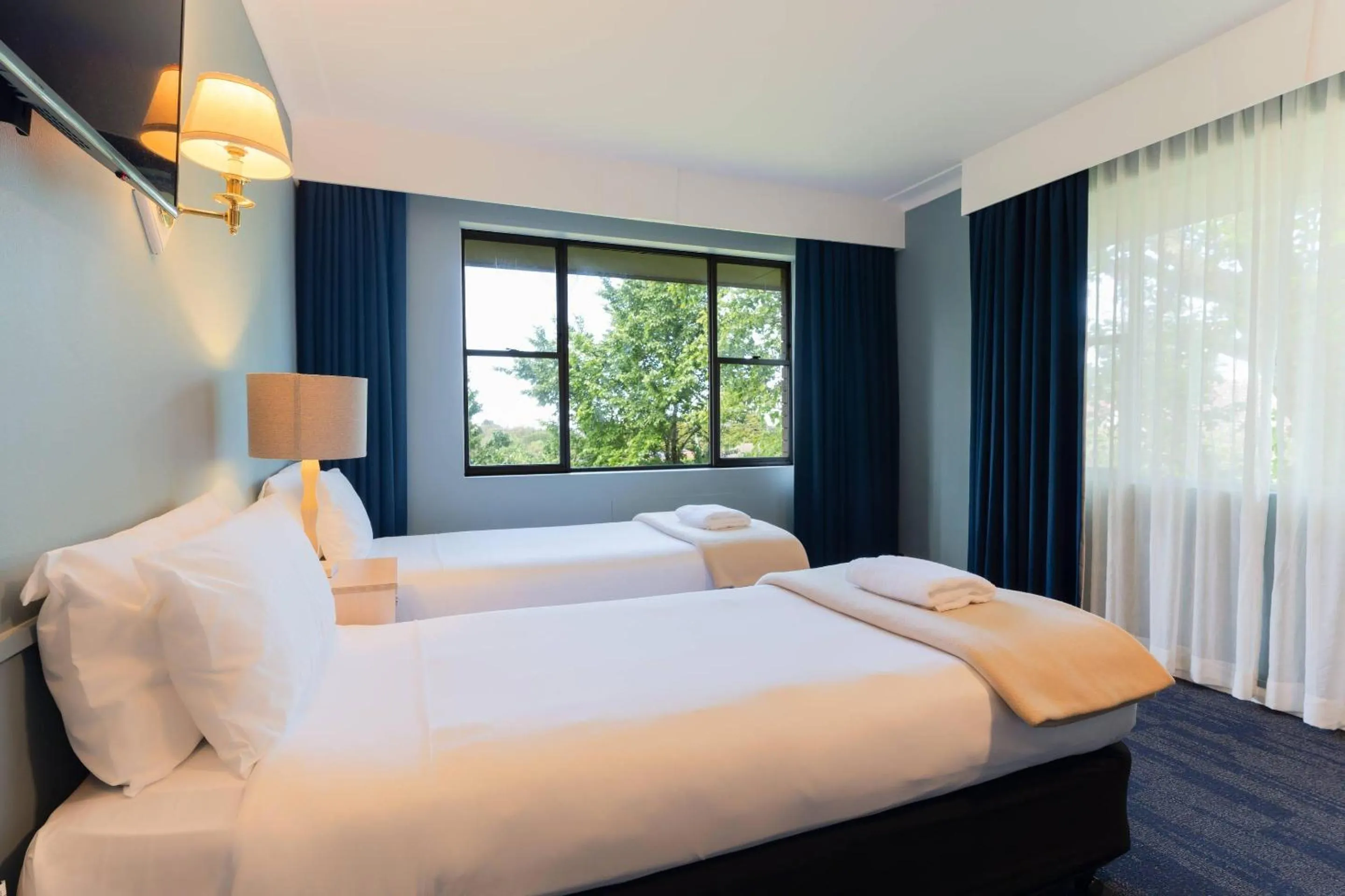 Bedroom, Bed in Comfort Resort Leura Gardens