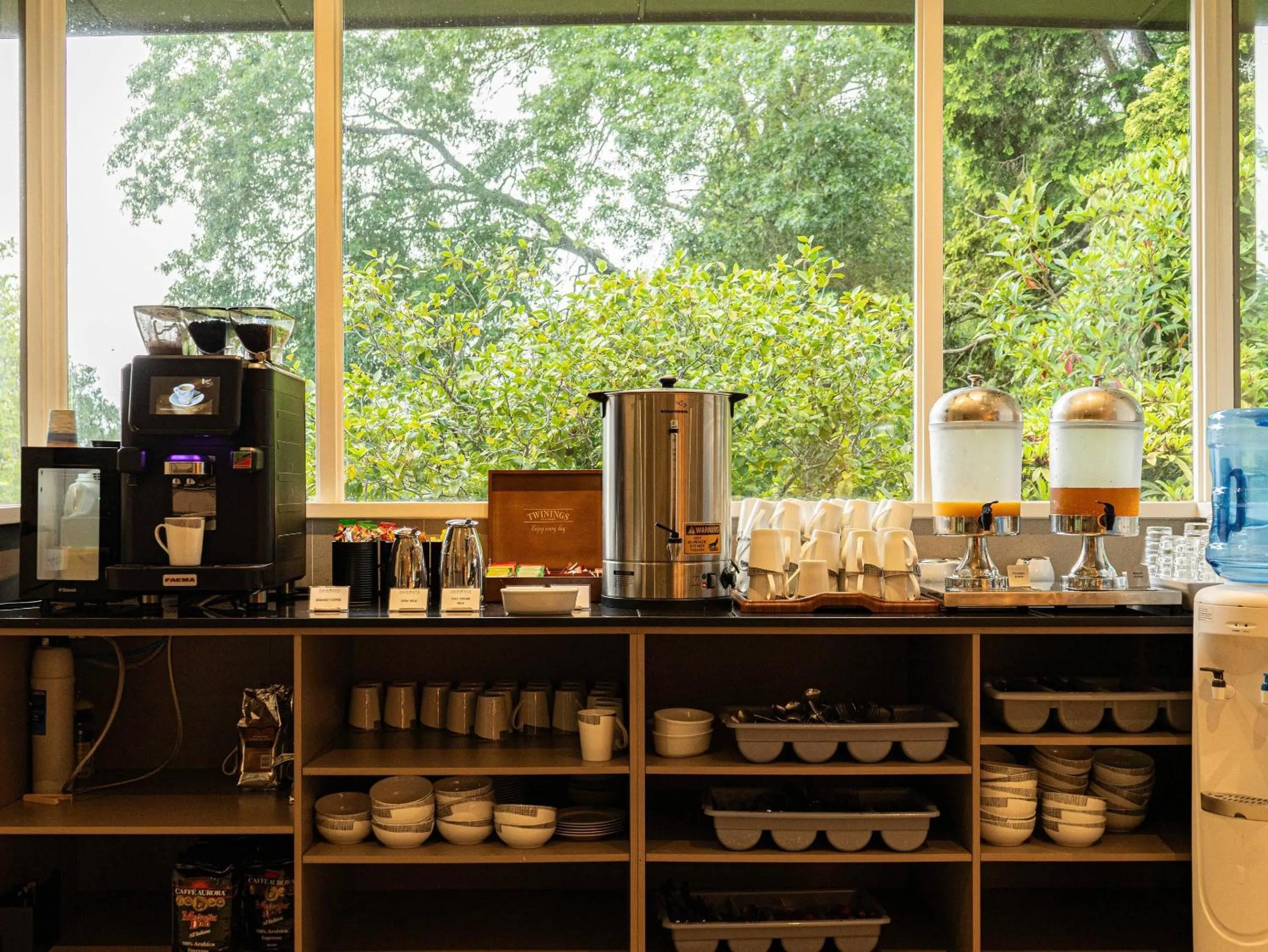 Restaurant/places to eat in Comfort Resort Leura Gardens