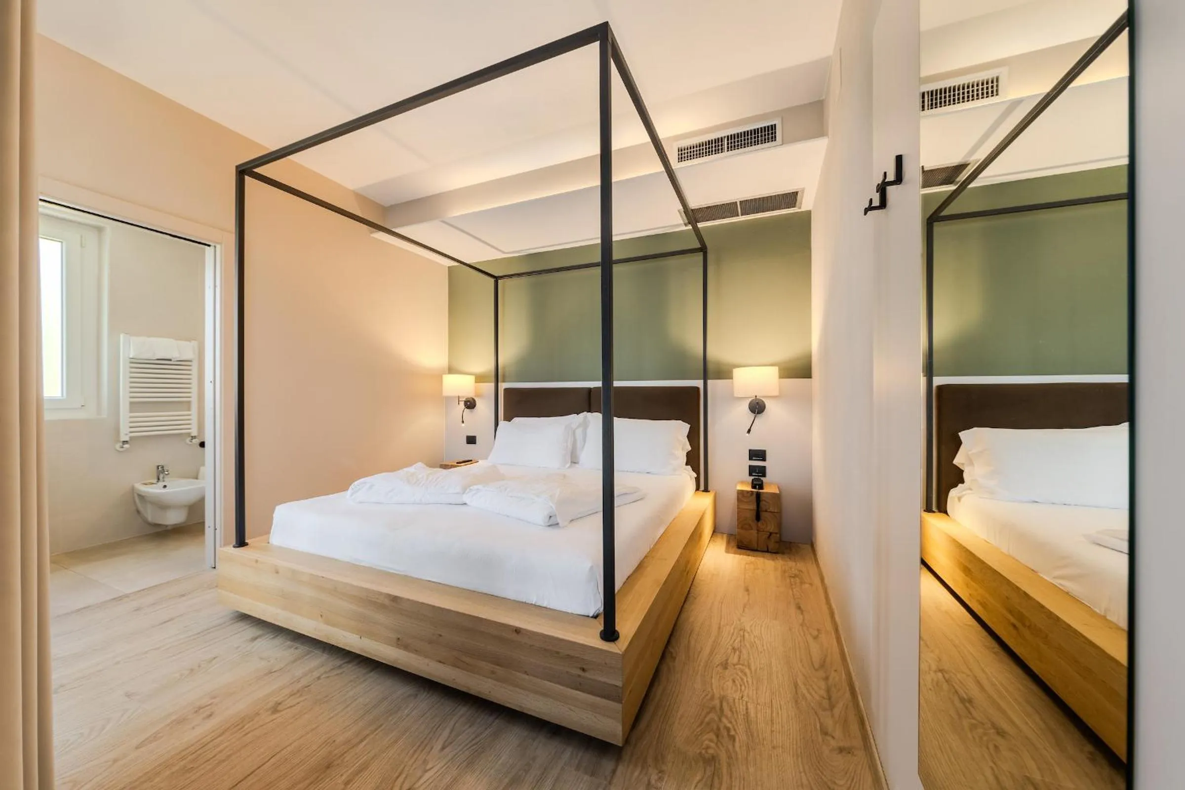 Bathroom, Bed in Brione Green Resort