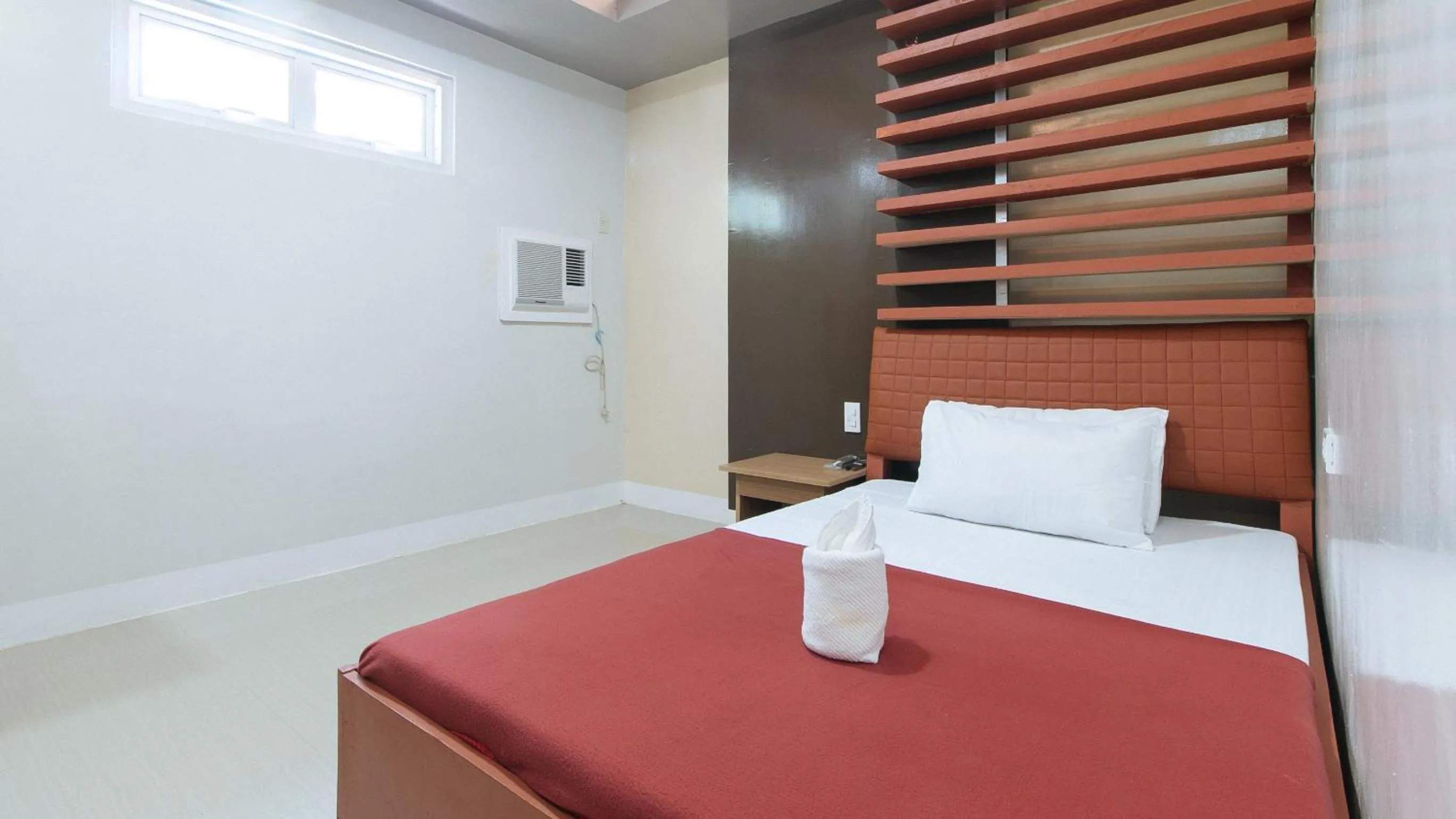 Bed in E. Moreno Recreation Beach Resort Ilocos Sur