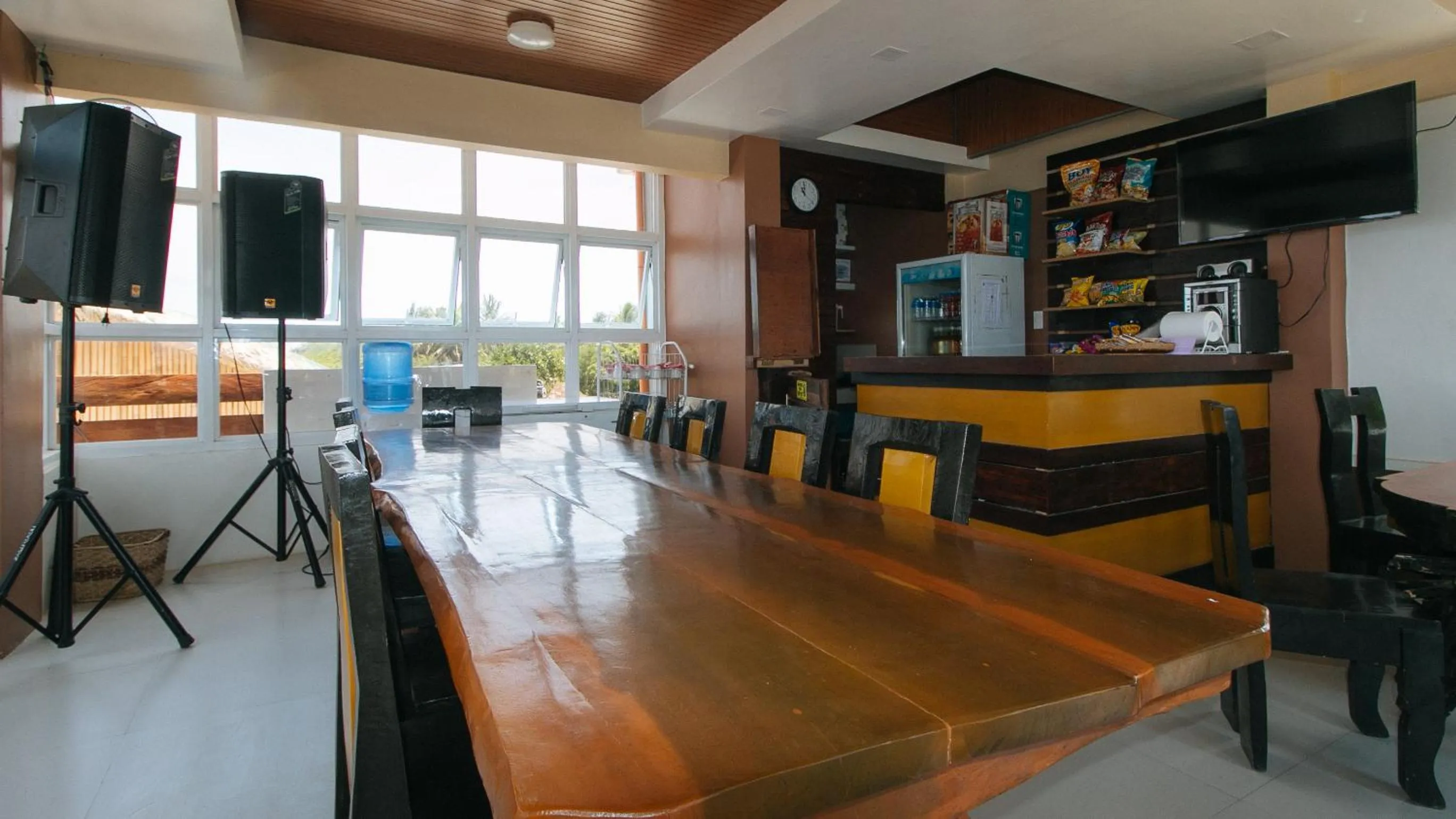 Restaurant/places to eat in E. Moreno Recreation Beach Resort Ilocos Sur