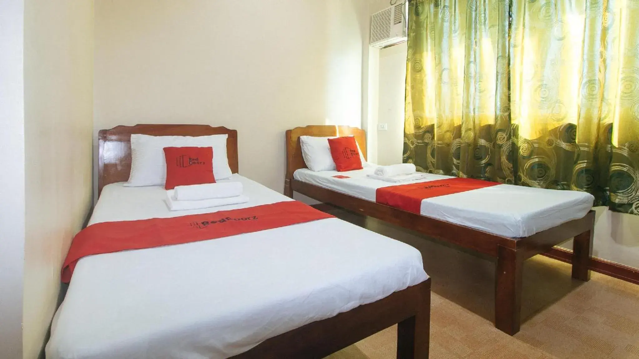 Standard Twin Room in E. Moreno Recreation Beach Resort Ilocos Sur Standard Twin Room in E. Moreno Recreation Beach Resort Ilocos Sur