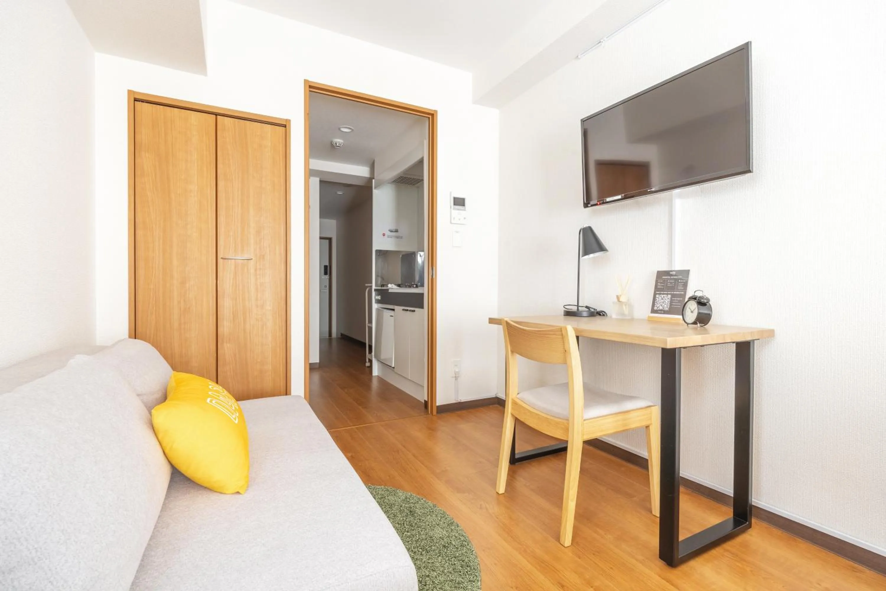 Bed in Dash Living Shinjuku